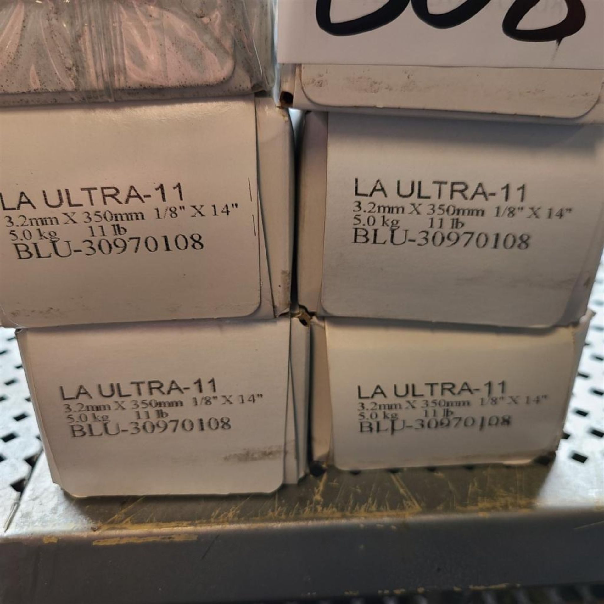6 BOXES OF BLUESHIELD LA ULTRA - 11 WELDING ROD - Image 2 of 2
