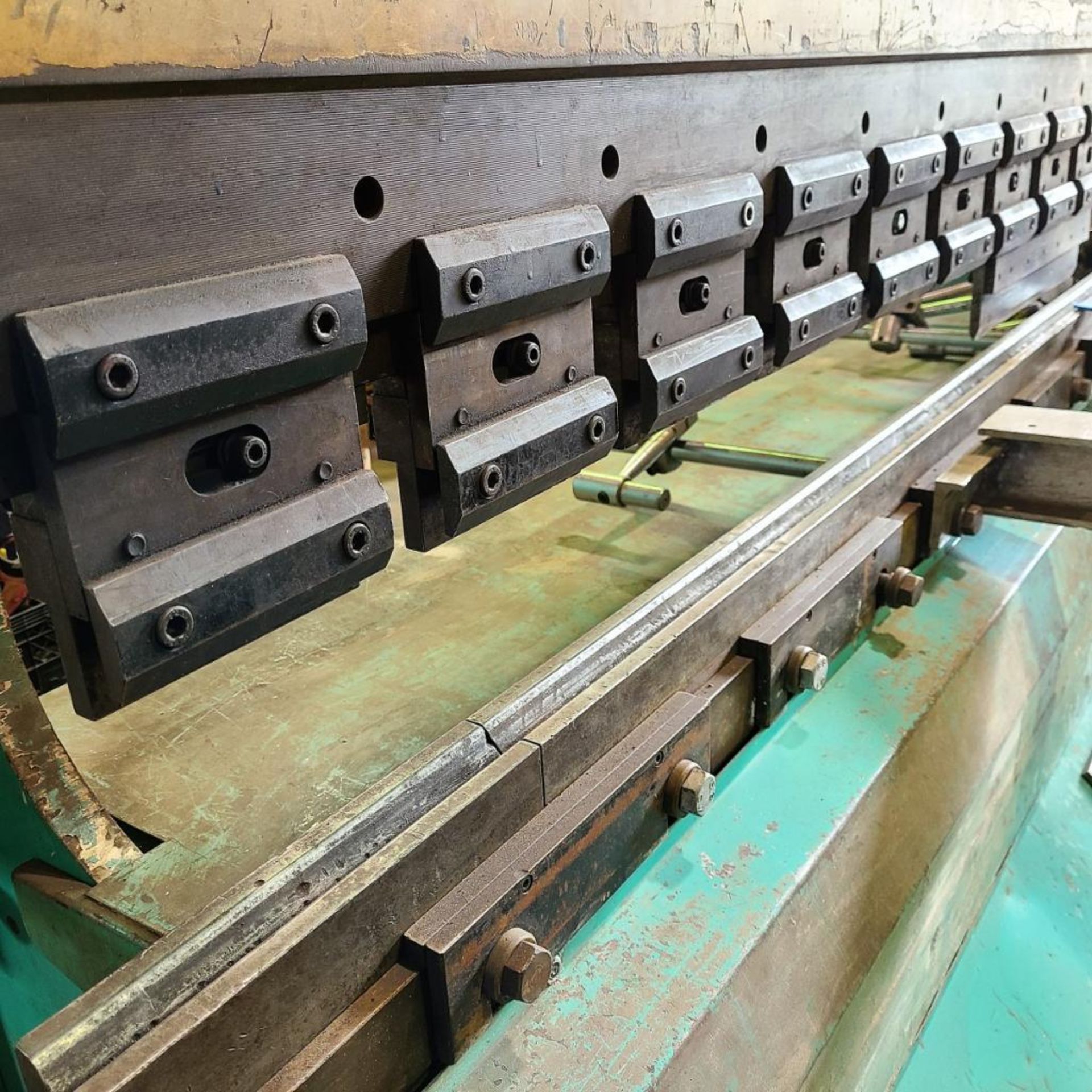 PRESS BRAKE-PROMECOM HYD., MOD. RG-103, 130 TON X 10' BED C/W DIES ON MACHINE - Image 3 of 6