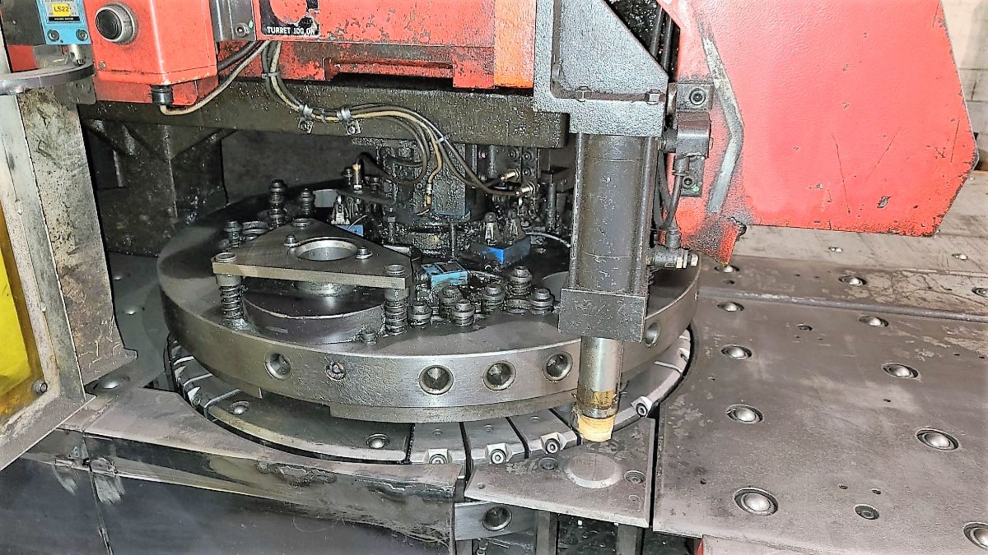 CNC TURRET PUNCH – AMADA ARIES 245, 20-TON, 19 TURRET STATIONS, 460V/3PH, S/N 24501Q14 (1994) - Image 3 of 7