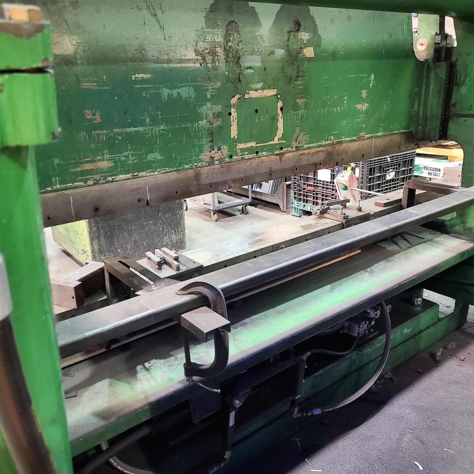 PRESS BRAKE – ACCURPRESS 250T X 16’ (2’ HORNS) MOD. 725012, 240V/3PH, NEW TOP FRONT BEARINGS ON - Image 6 of 12