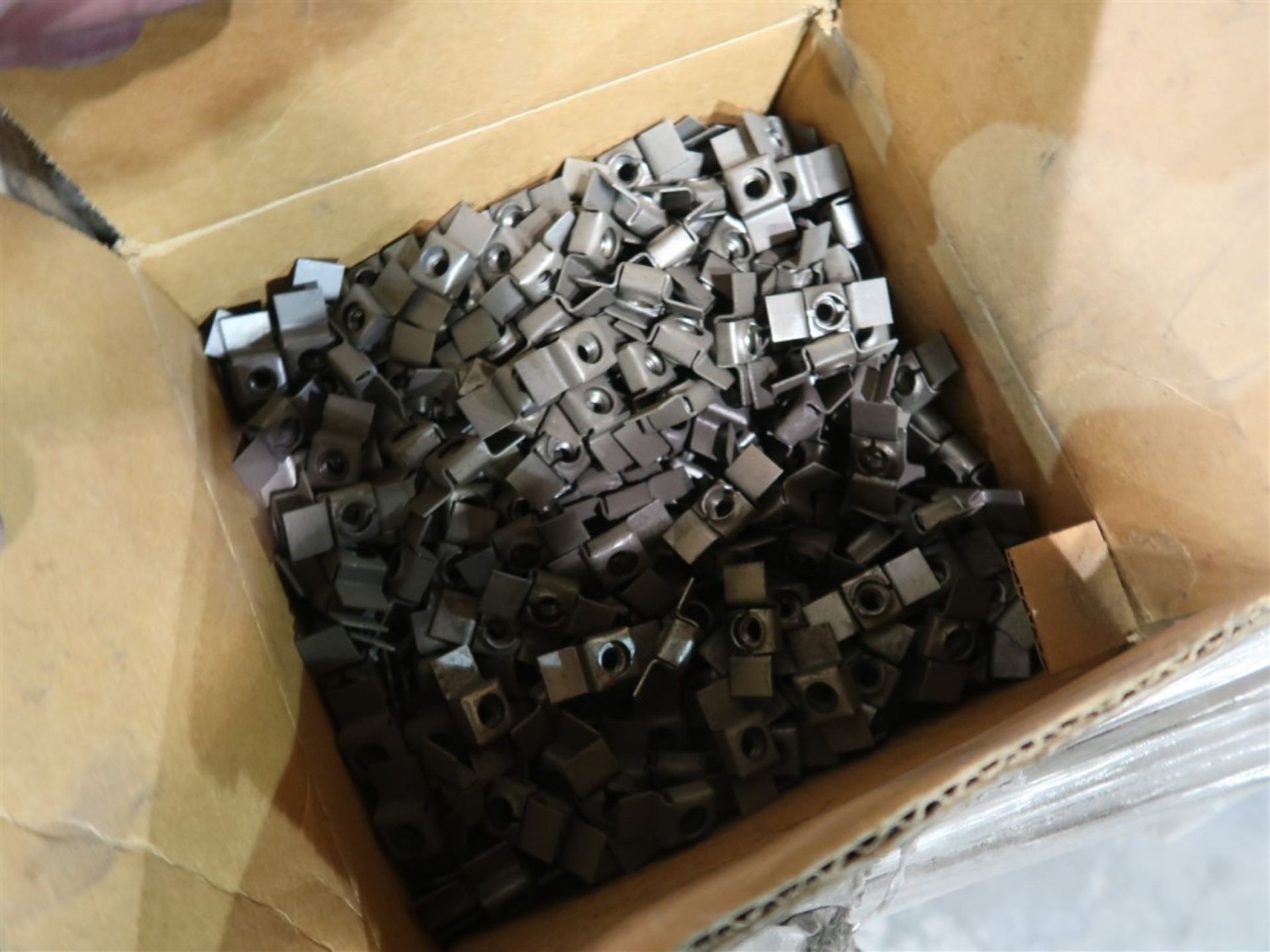 PALLET OF APPROX. 14,700 CAGE NUTS .31-18, SPAENAUR 208-278 - Image 2 of 2
