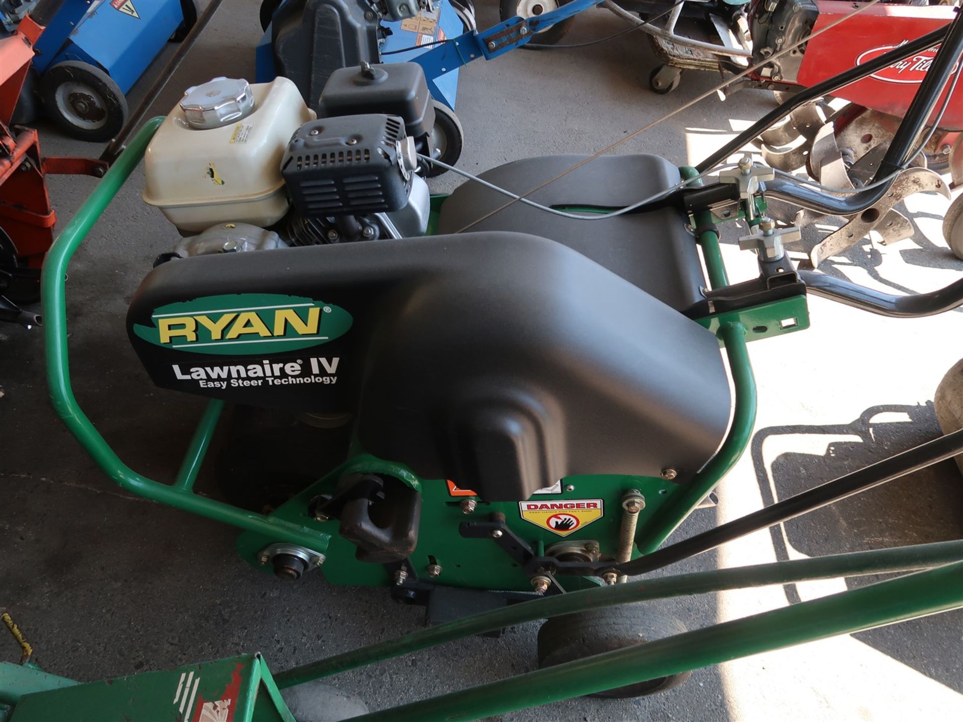 RYAN LAWNAIR IV AERATOR W/HONDA GX120 ENGINE - Image 4 of 4