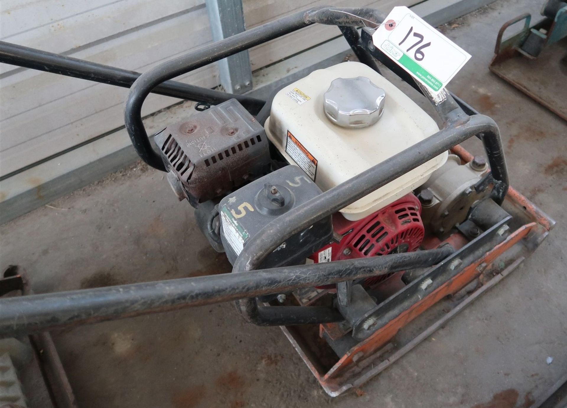 MBW PLATE COMPACTOR W/HONDA ENGINE