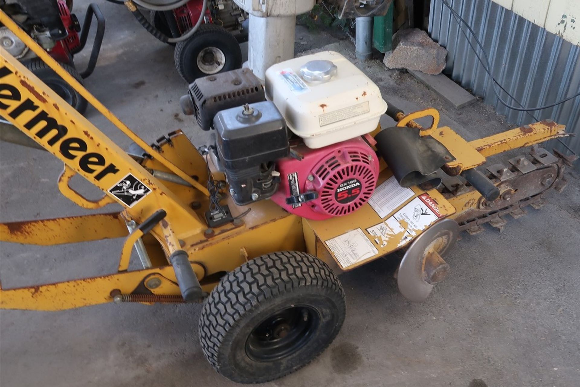 VERMEER GAS TRENCHER W/HONDA GX160 ENGINE - Image 3 of 3