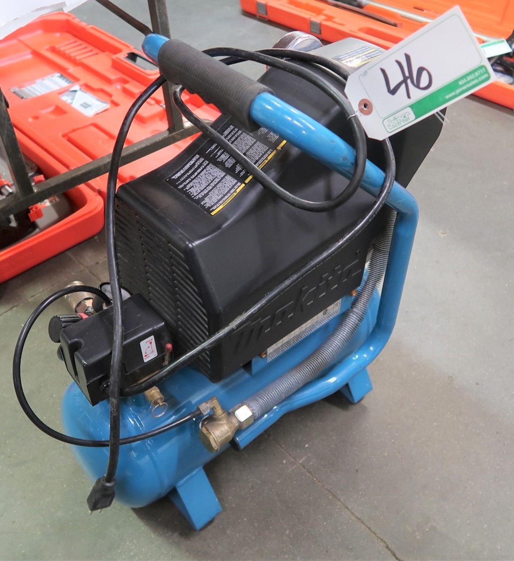 MAKITA PORTABLE ELECTRIC COMPRESSOR, MOD. MAC700, 2 HP