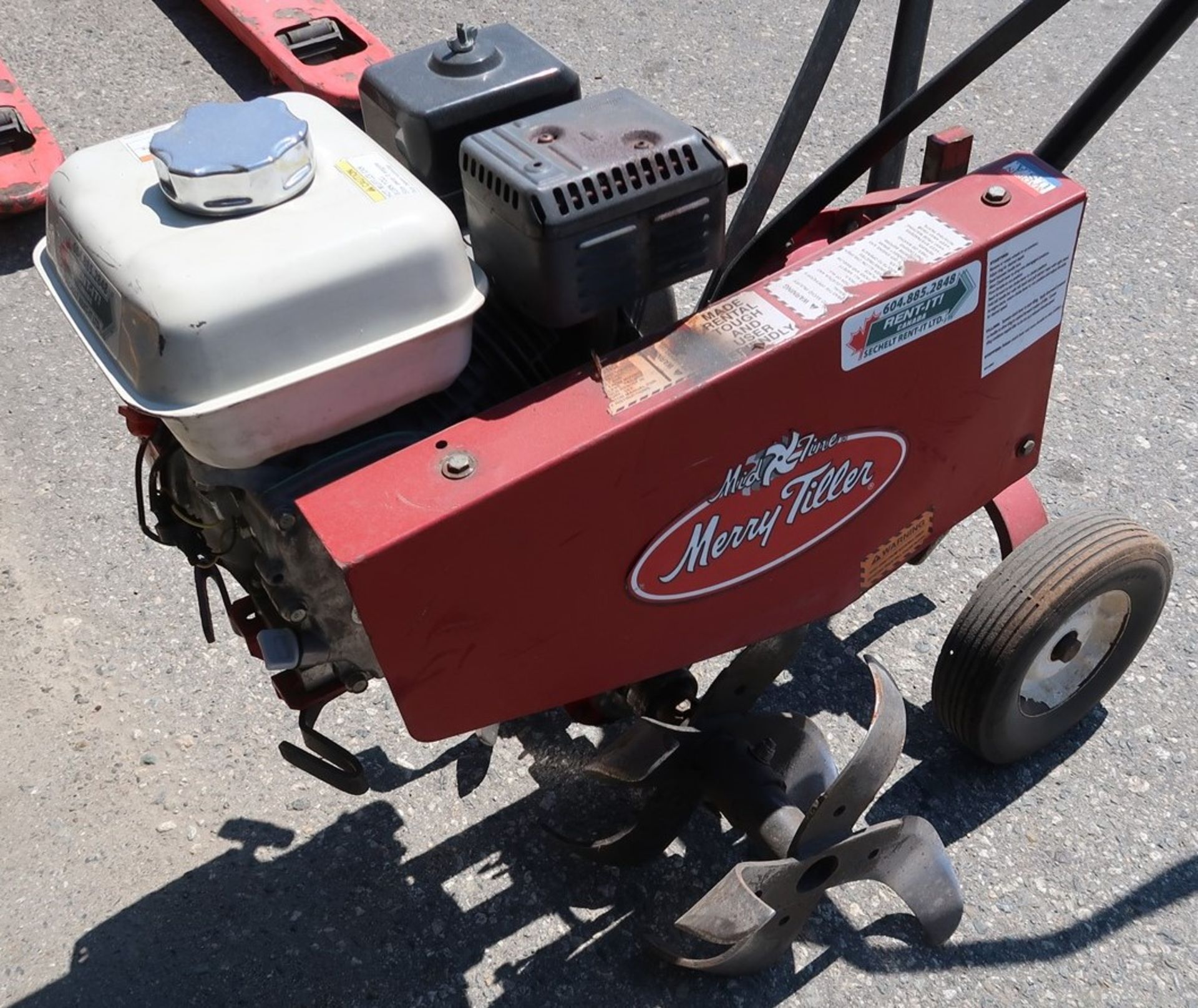 MERRY TILLER GAS ROTOTILLER W/HONDA GX160 ENGINE - Image 2 of 3