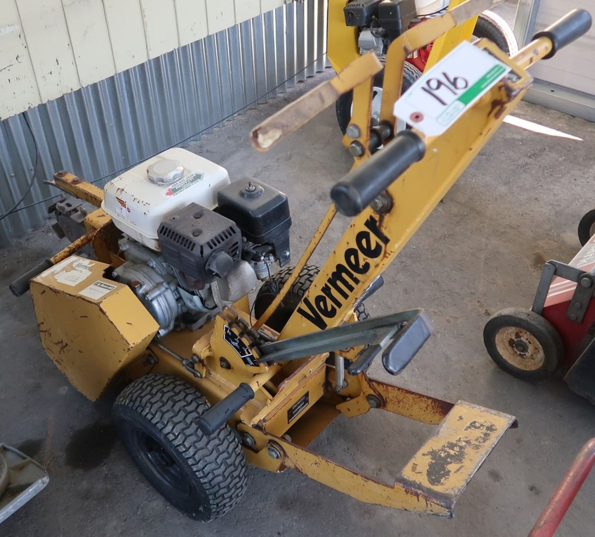 VERMEER GAS TRENCHER W/HONDA GX160 ENGINE