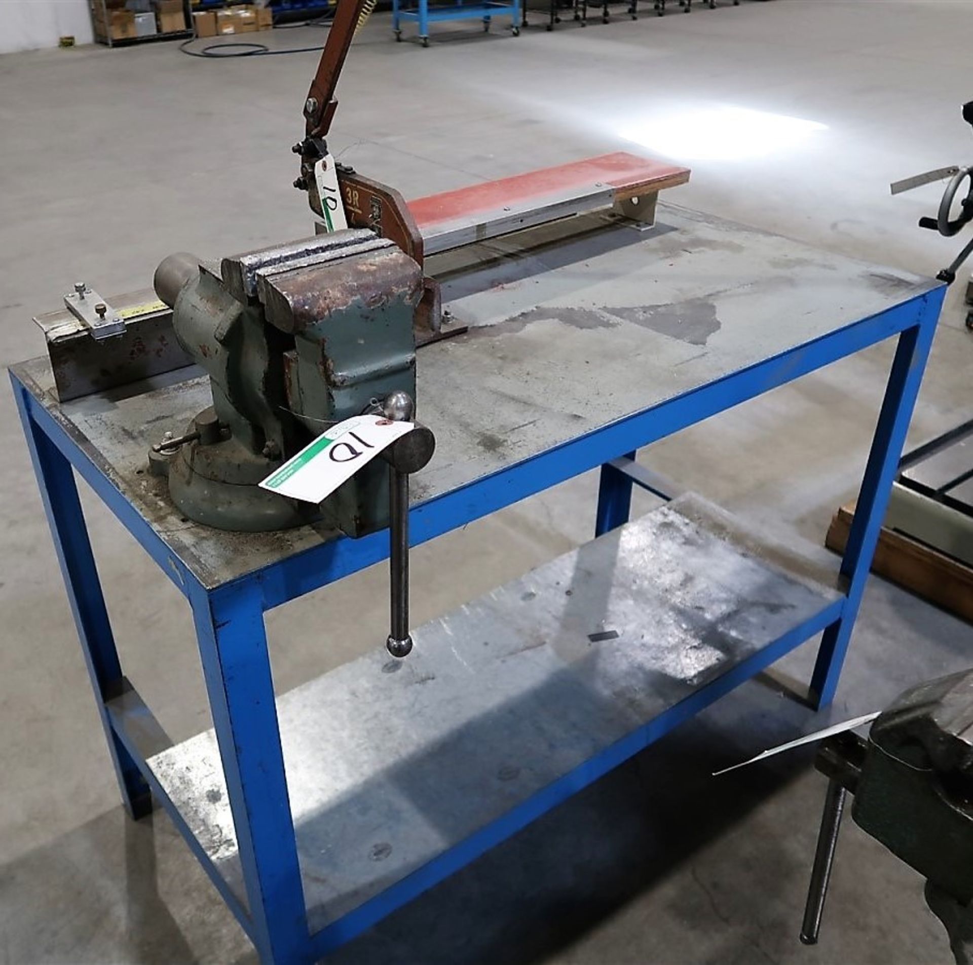 PEDDINGHAUS 3R/4 BENCH SHEAR, 5 IN. ROTARY BASE VISE C/W STEEL TABLE - Image 3 of 3