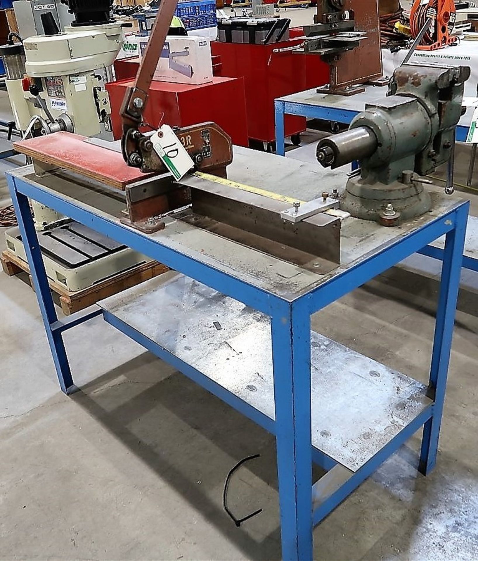 PEDDINGHAUS 3R/4 BENCH SHEAR, 5 IN. ROTARY BASE VISE C/W STEEL TABLE - Image 2 of 3