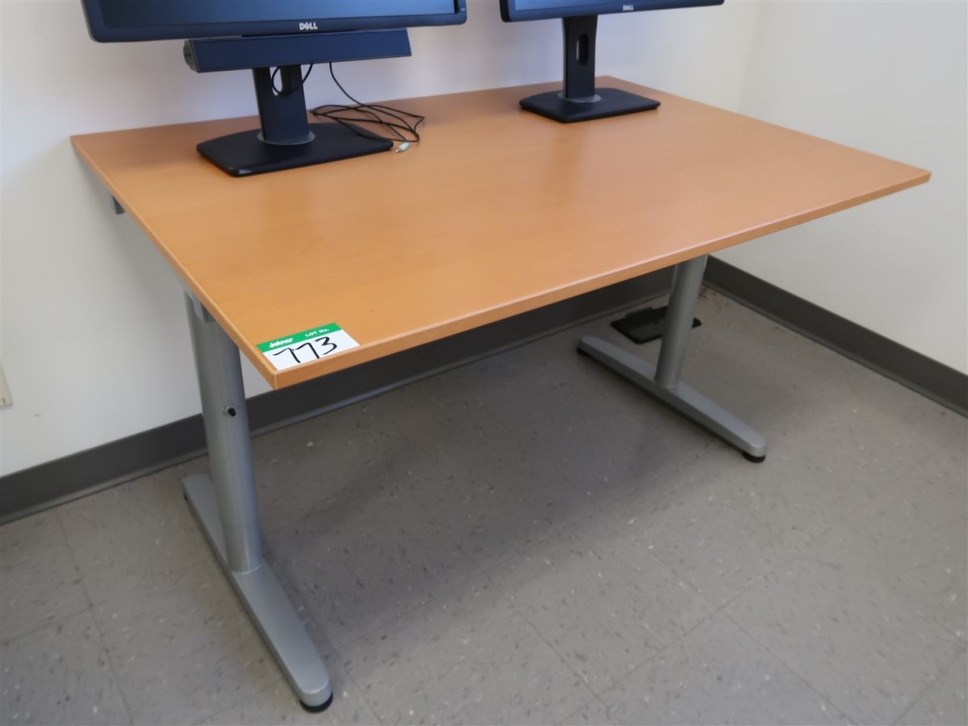 4 FT.L OFFICE TABLE