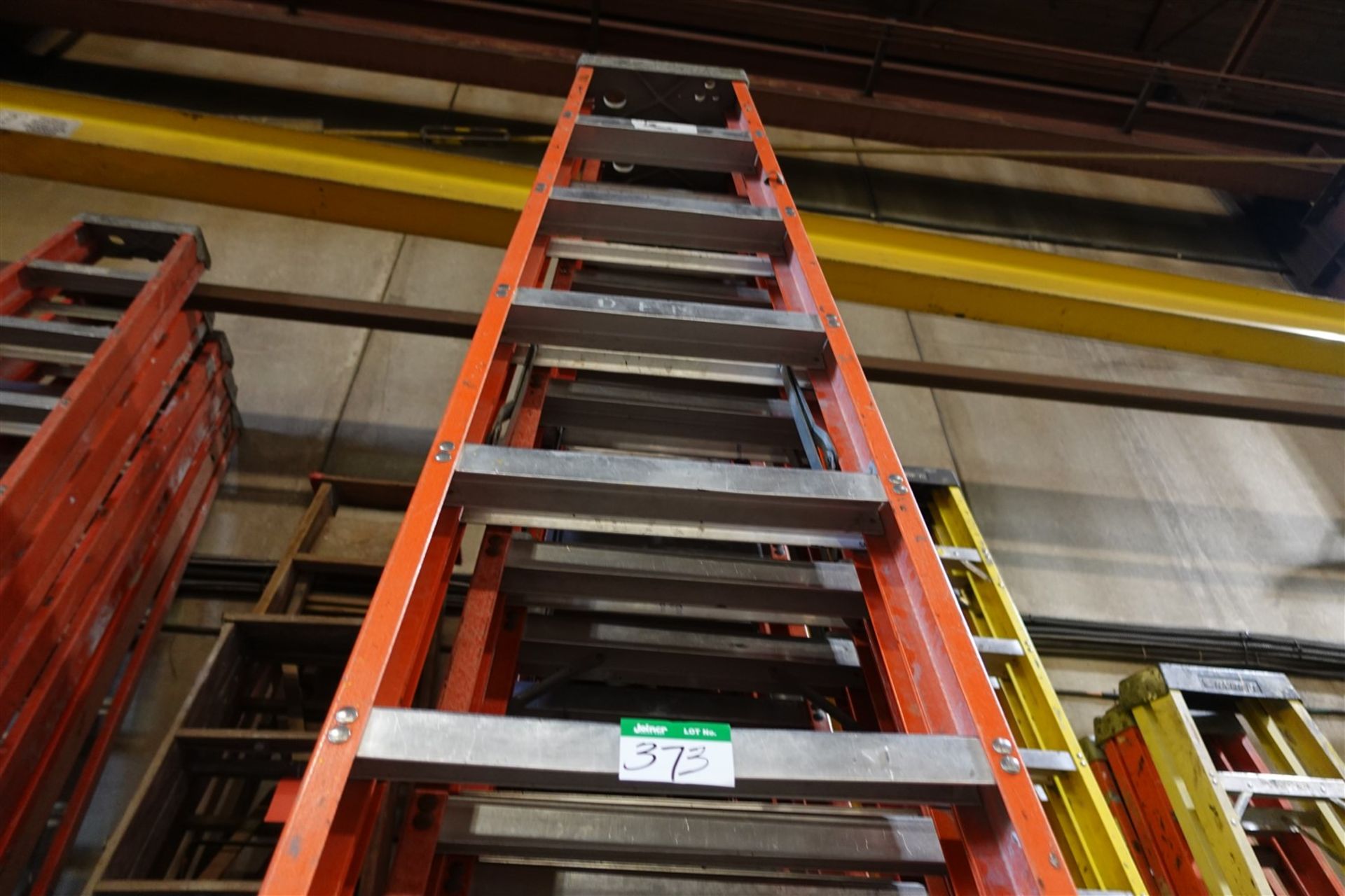 LOUISVILLE 10 FT. F/G STEP LADDER