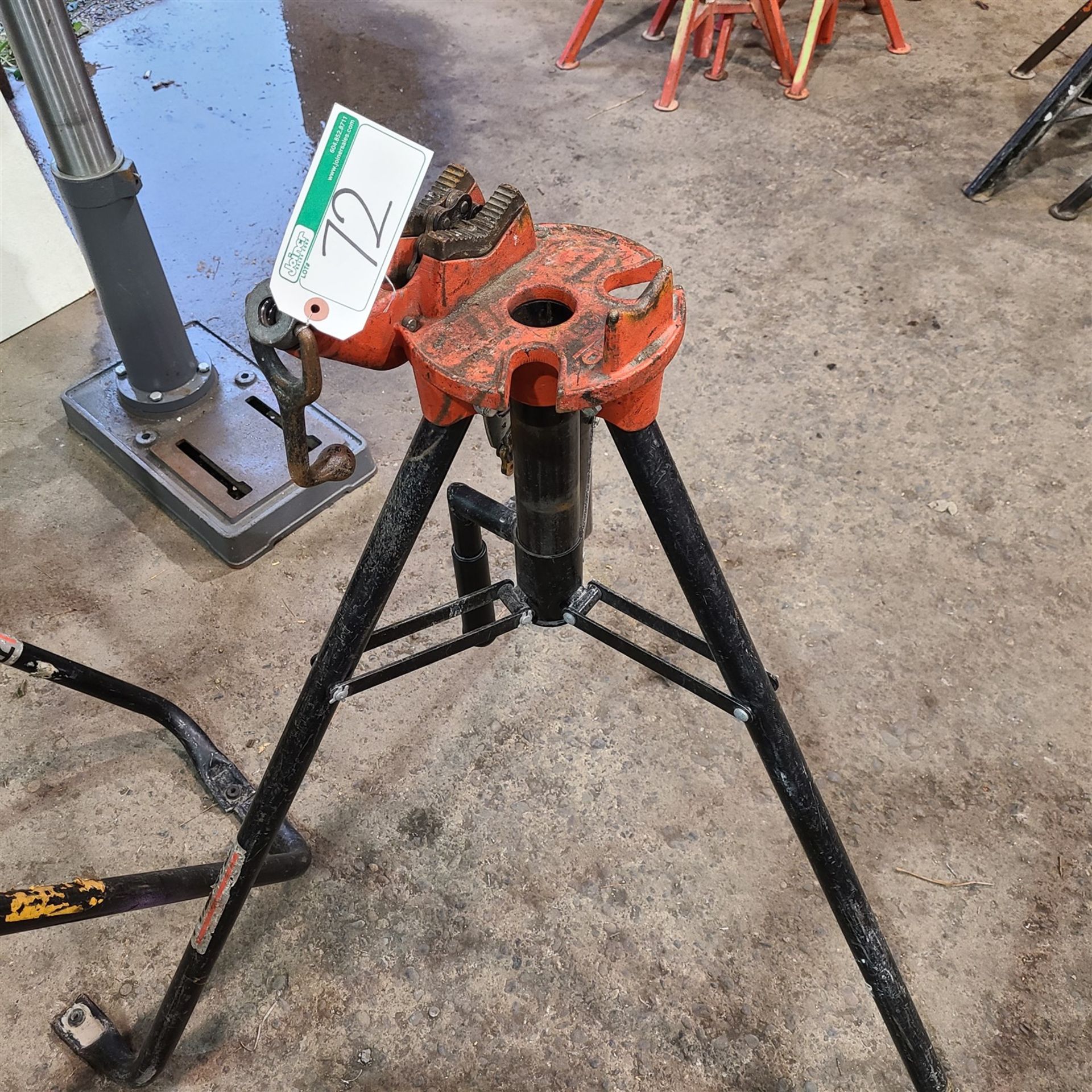 RIDGID 425 PIPE VISE TRI STAND