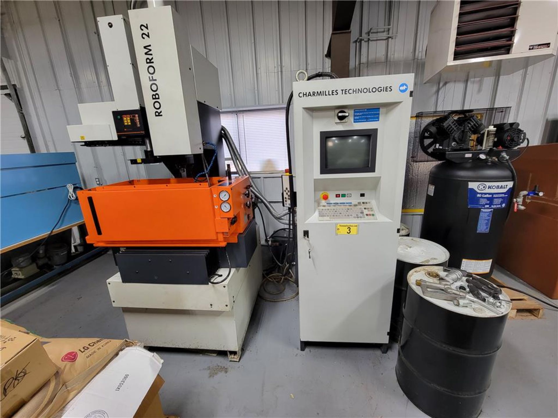 2000 CHANMILLES TECHNOLOGIES ROBOFORM 22 EDM MACHINE, 400V, 3PH, 32-TOOL CHANGER, S/N:230140, W/