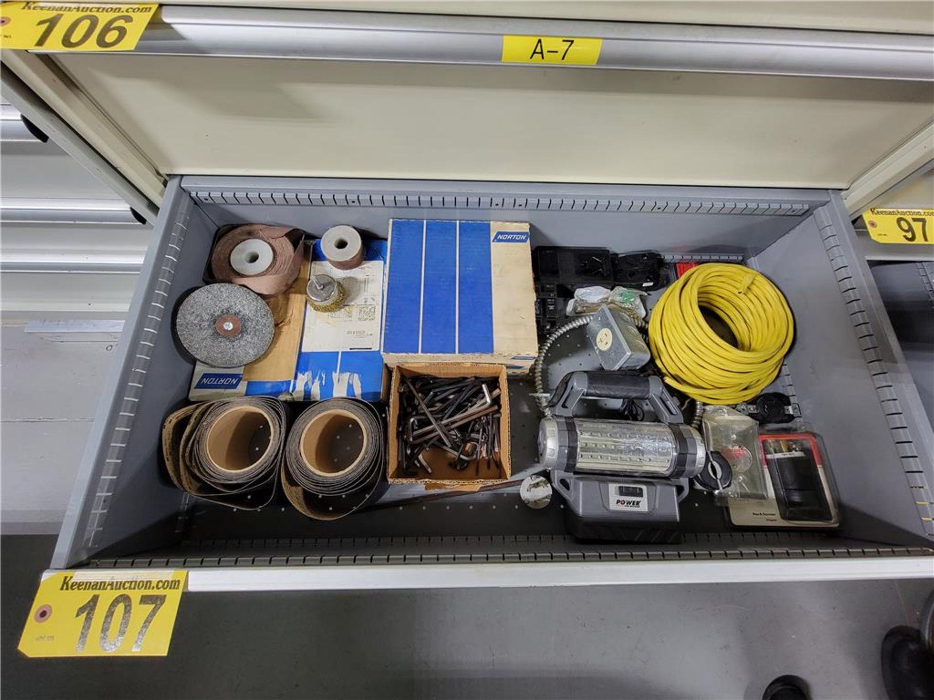 CONTENTS OF DRAWER: SANDING BELTS, DISC, LIGHTS, ELECTRICAL