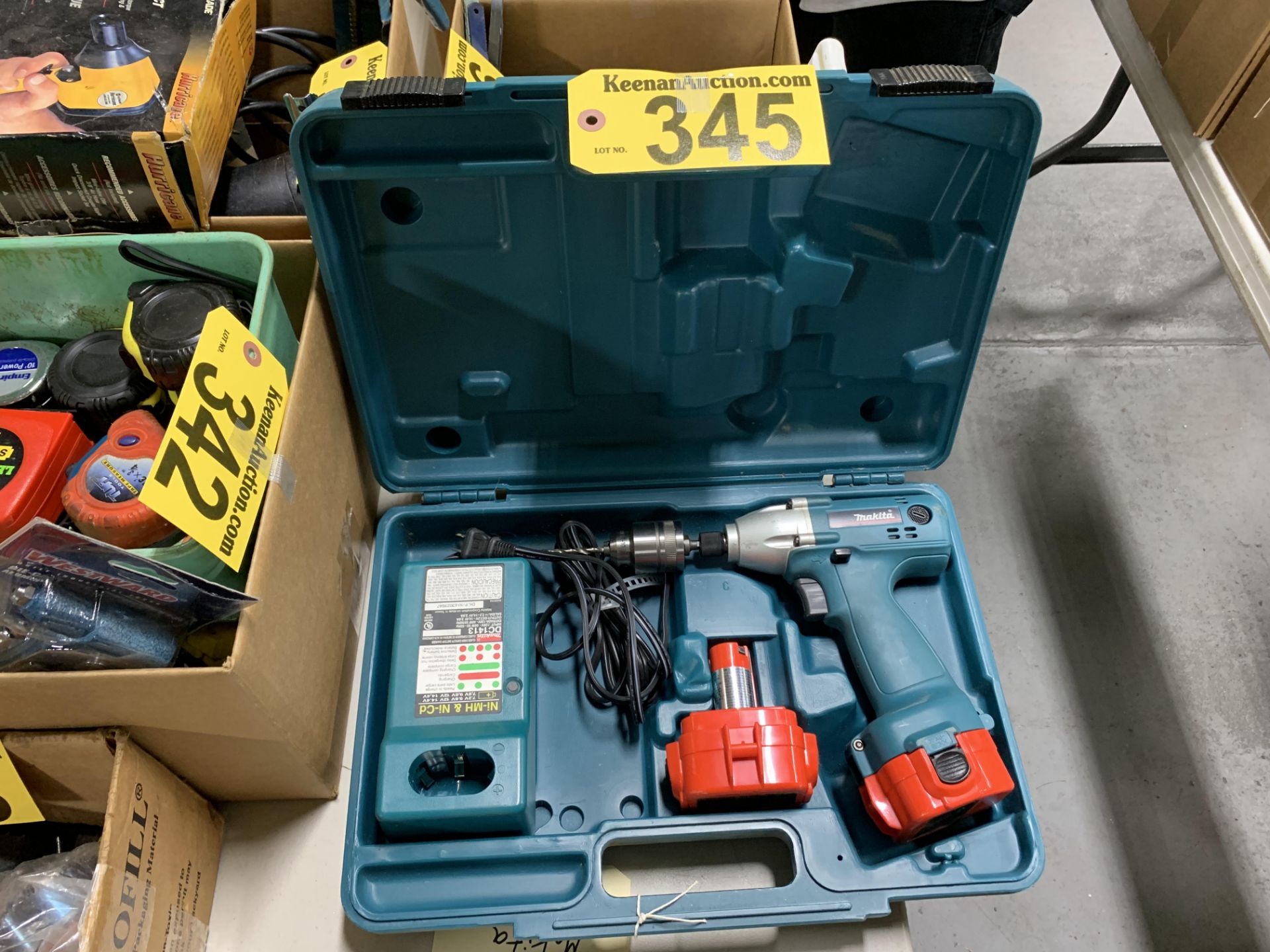 MAKITA 6914D 12V CORDLESS DRILL & CHARGER