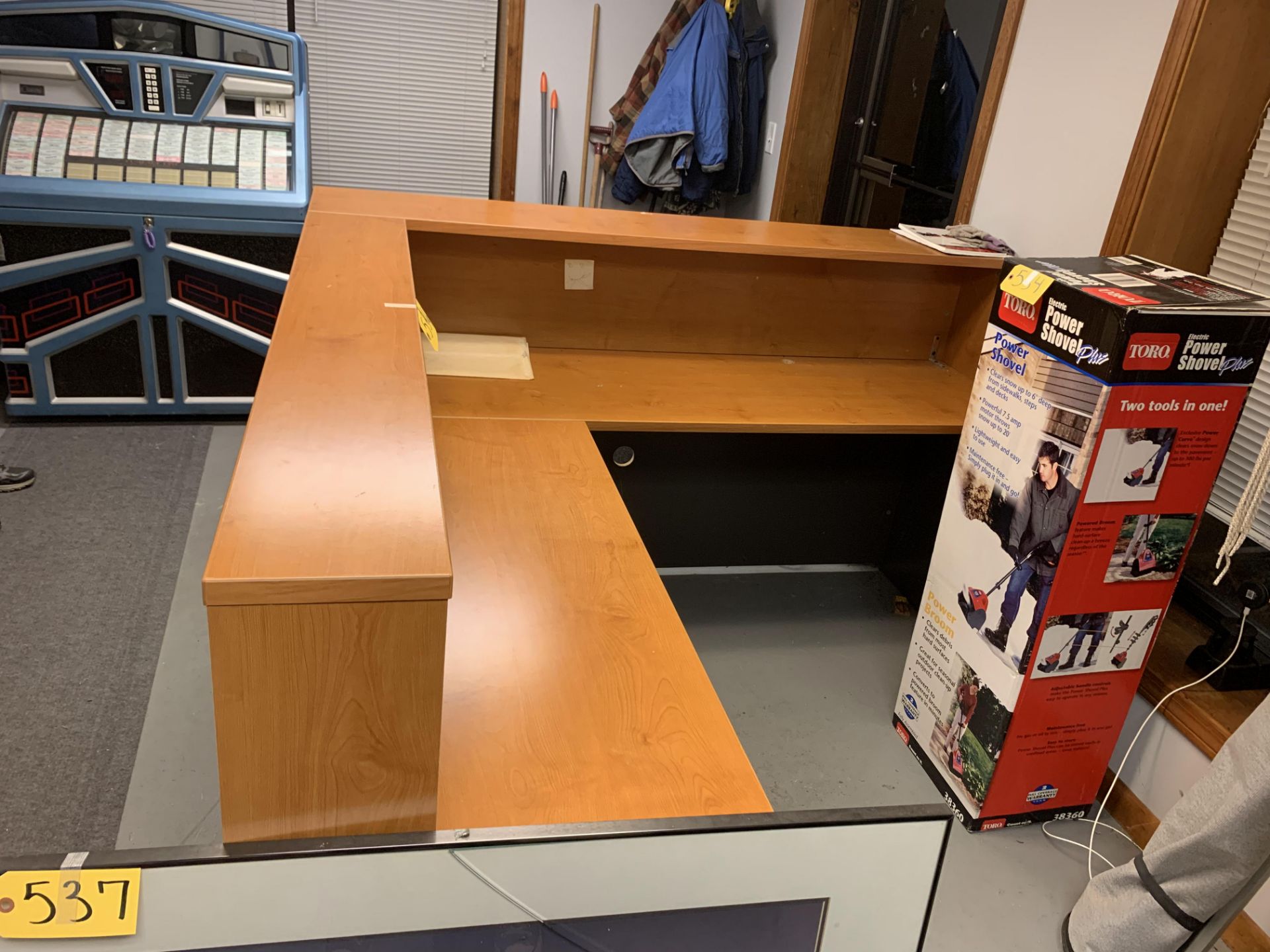 RECEPTION COUNTER, 6'X6'