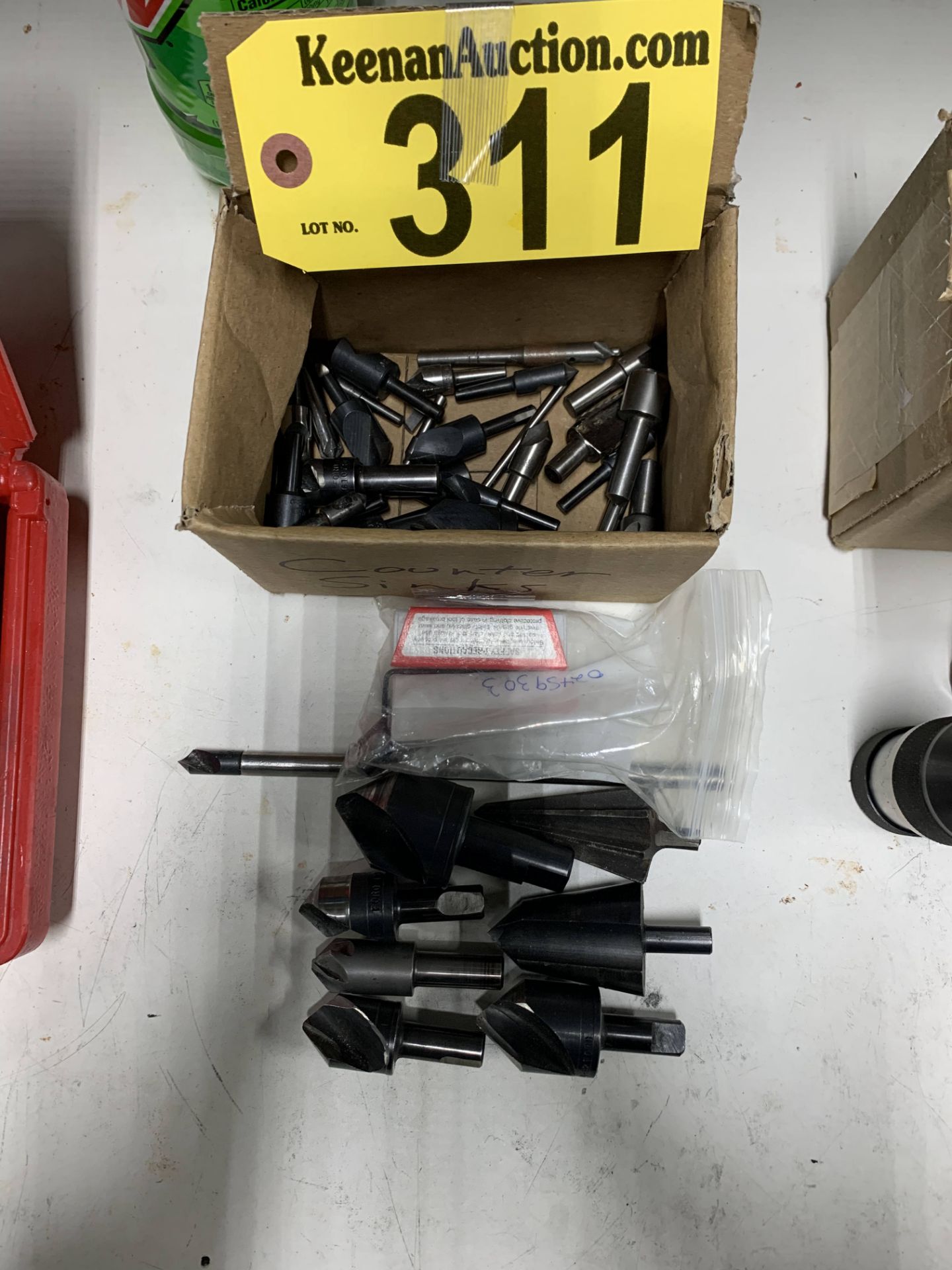 LOT: COUNTER SINKS