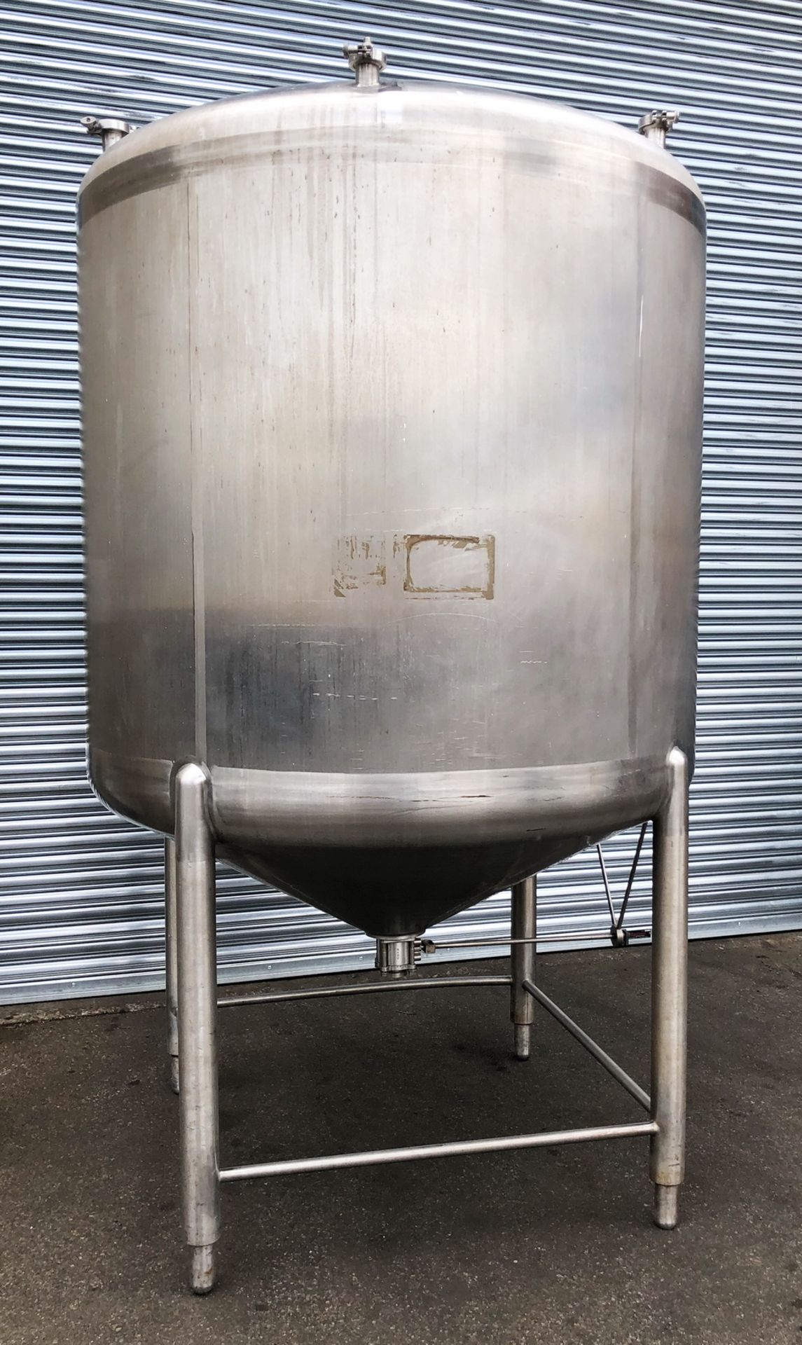 1,000 gallon Stainless Steel Single Wall Tank - Image 3 of 10