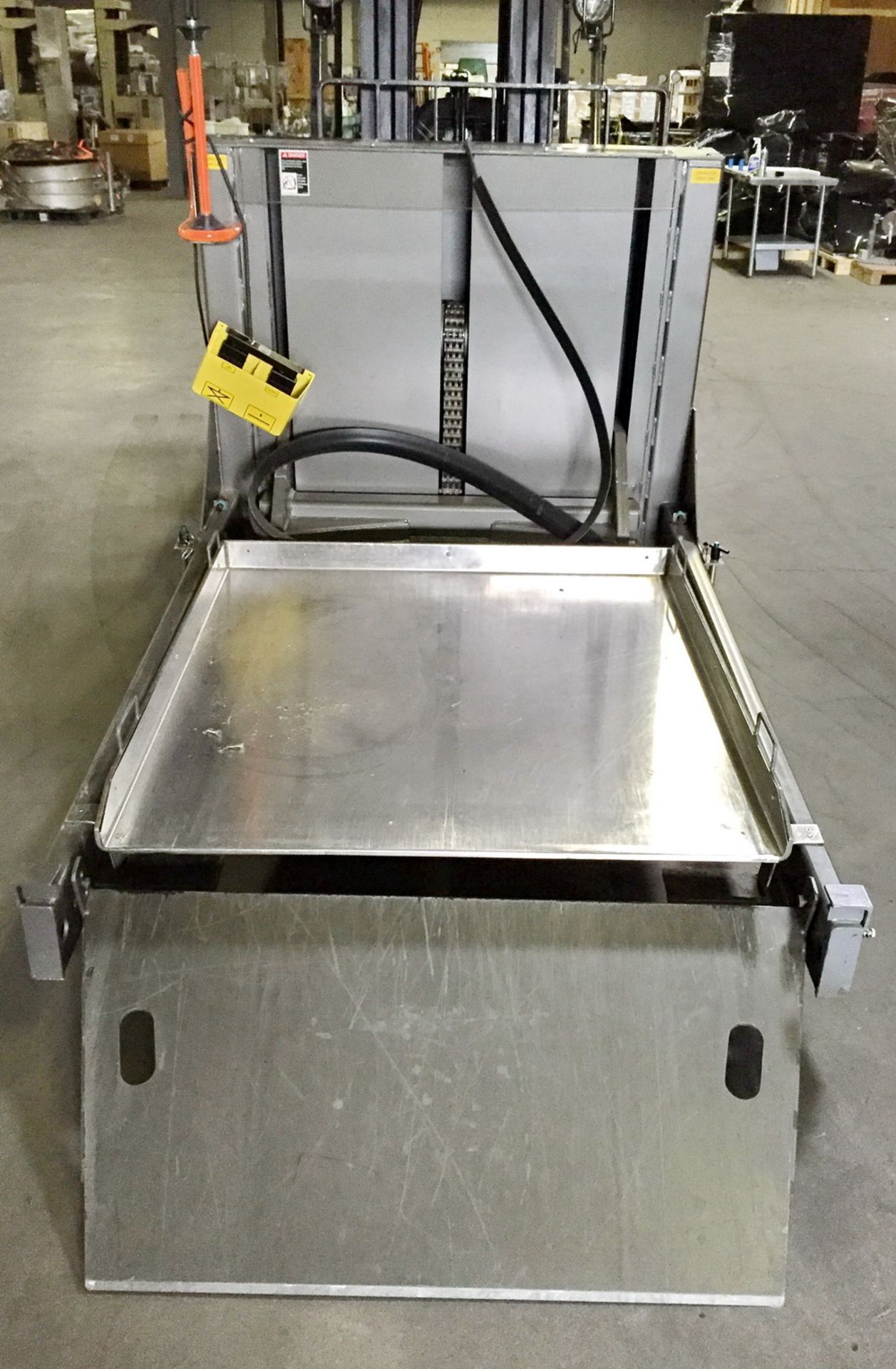 Southworth Pallet Roll-On Lifter with Turntable, Model Roll C3-28, S/N 708-02/1217472-01