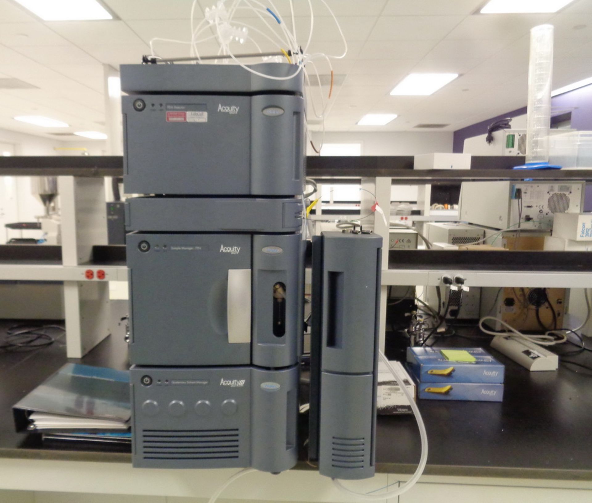 Waters Acquity 2 UPLC with PDA Detector, Sample Mgr-FTN, Quaternary Solvent Mgr, and Column Heater