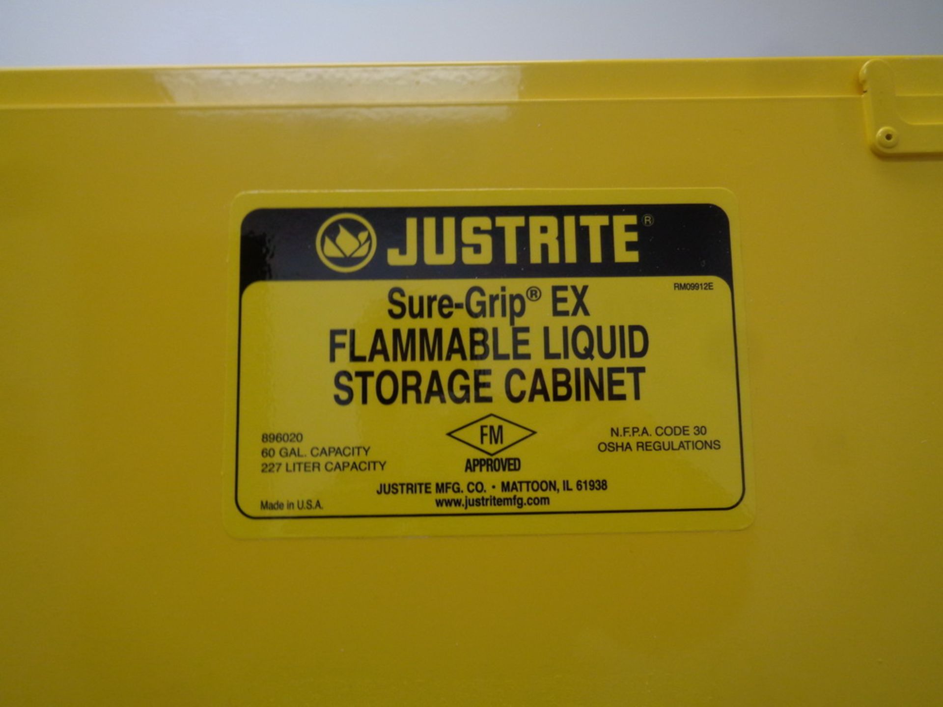 Justrite 2 Door Flammable Storage Cabinet, Sure-Grip EX - Image 2 of 3