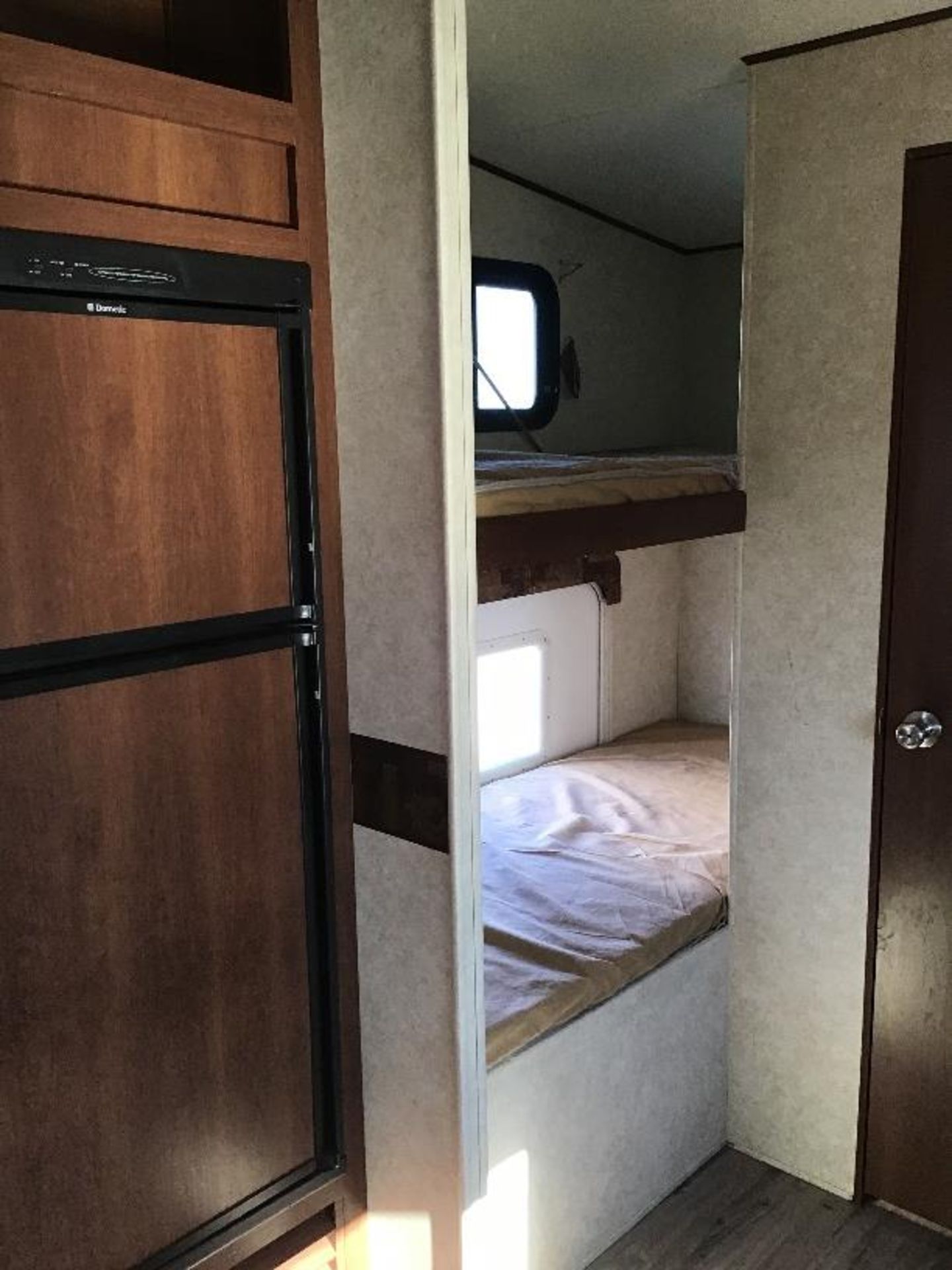 158 2011 Zinger Crossroads ZF-250-BH 5th Wheel Holiday Trailer VIN 4V0FC2520BA013616 Bunk Bed, - Image 10 of 18