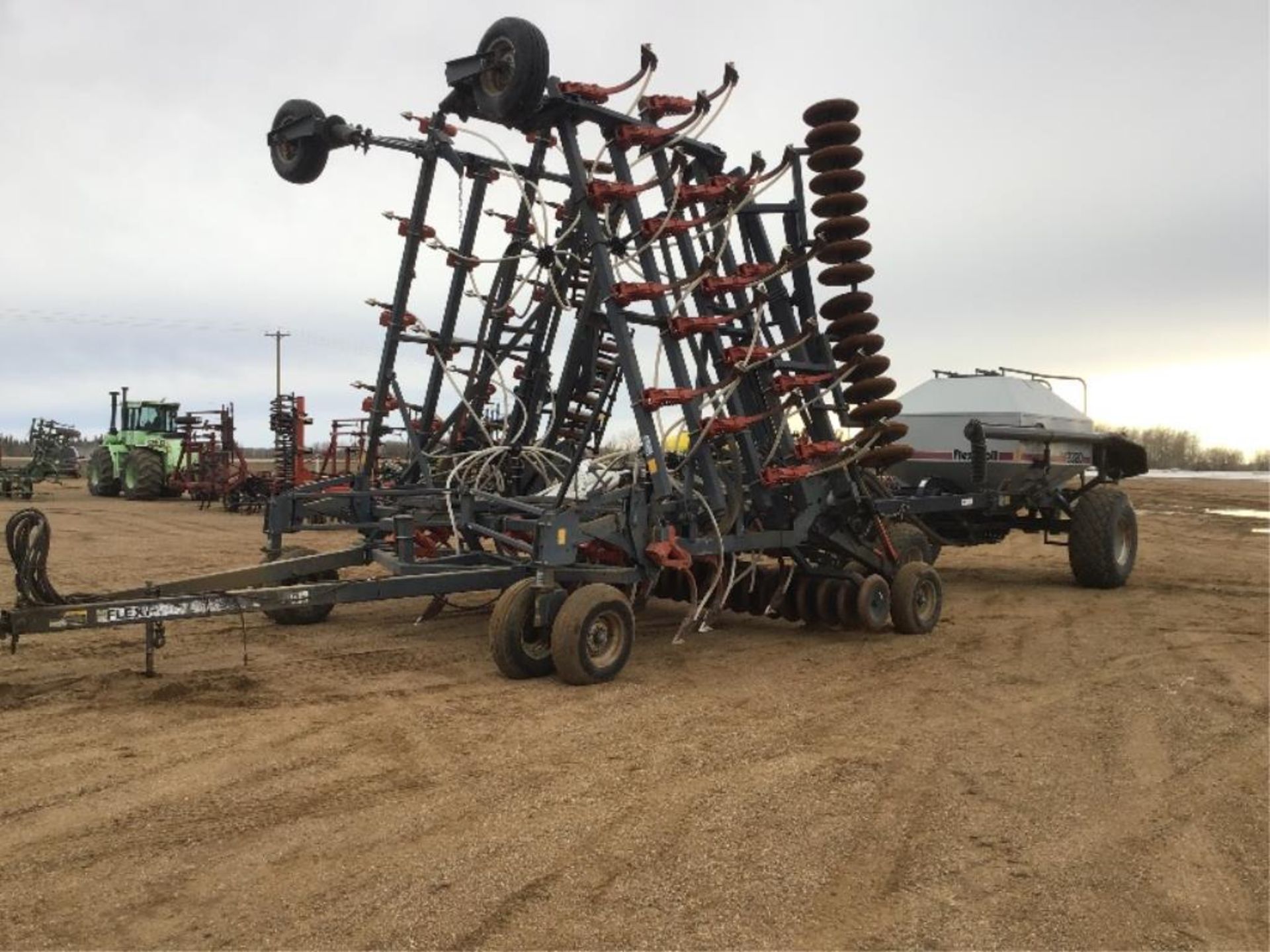 30 5000 Flexi Coil 39Ft Air Drill & 2320 Tow-Behind Cart Single Shoot, 9in Spacing, 3in Spread Boot.