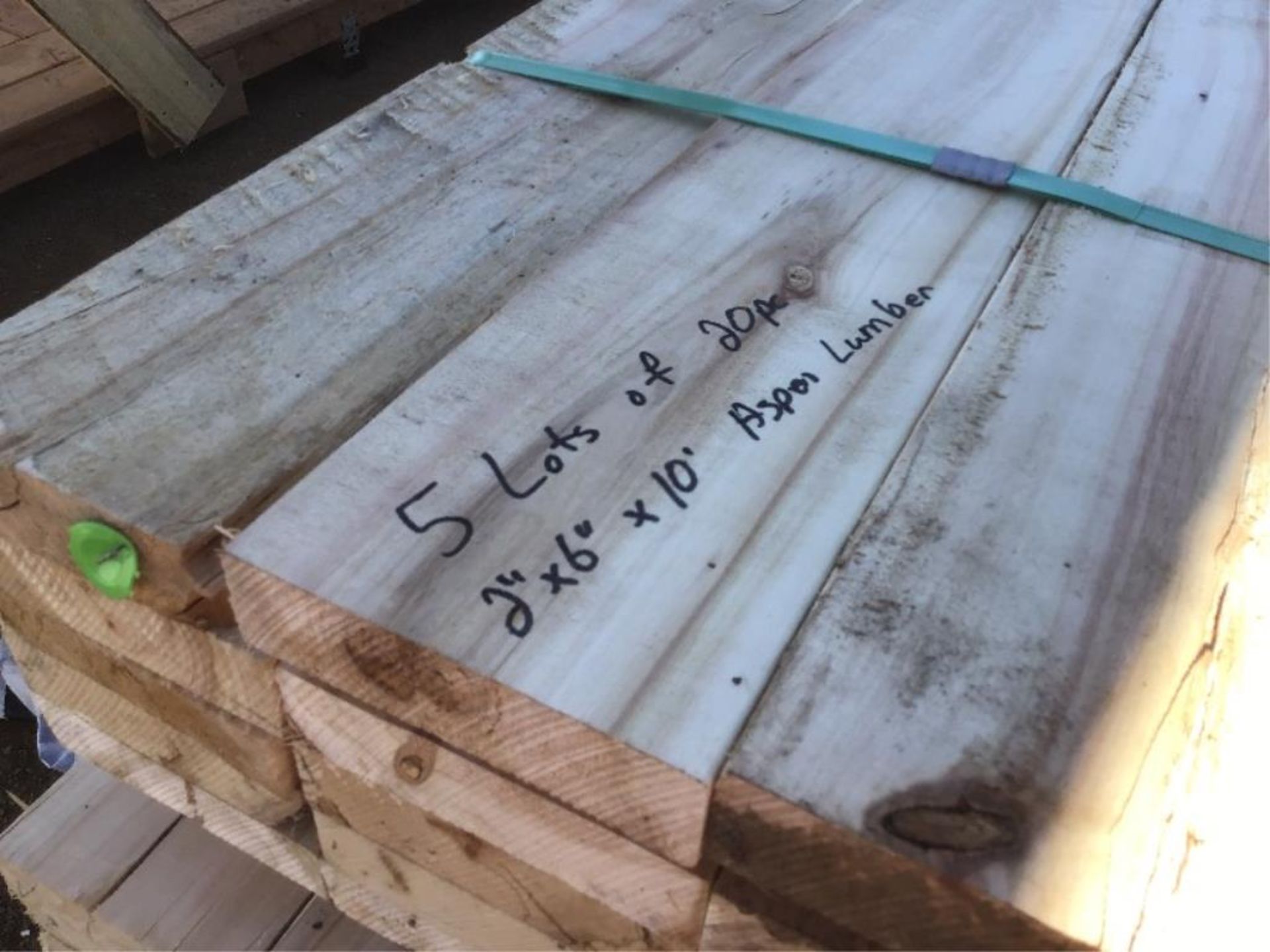 190 20pc of 2"x6" x 10' Planed Aspen/Poplar Lumber Selling by the pc X 20. Lot #s' 188, 189, 190, - Image 2 of 2