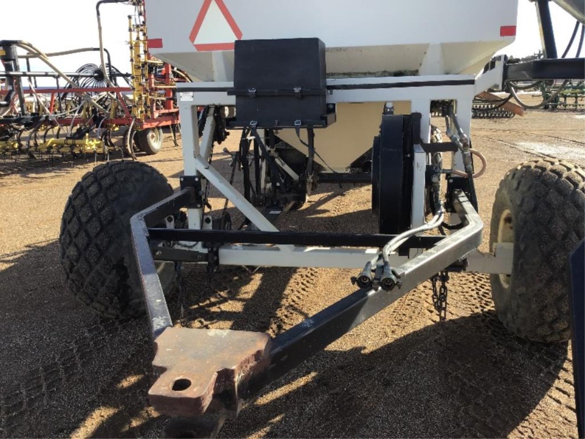 34 2155 Bourgalt Air Cart/Tank Tow-Behind Mechanicale Rear Hitch w/Hydraulics. Monitors & Manuel - Image 6 of 10