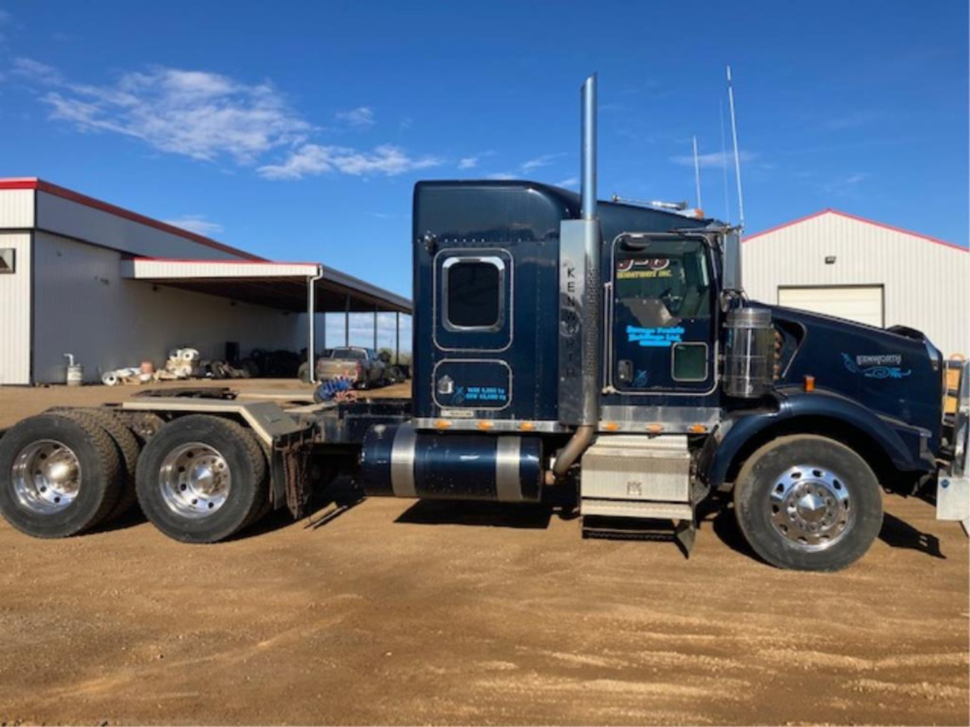 2003 T800 Kenworth T/A Truck Tractor VIN 1XDDB0X33R968144 Cat Eng, 18spd Trans, 1,213,549km, 8-Bag - Image 9 of 16