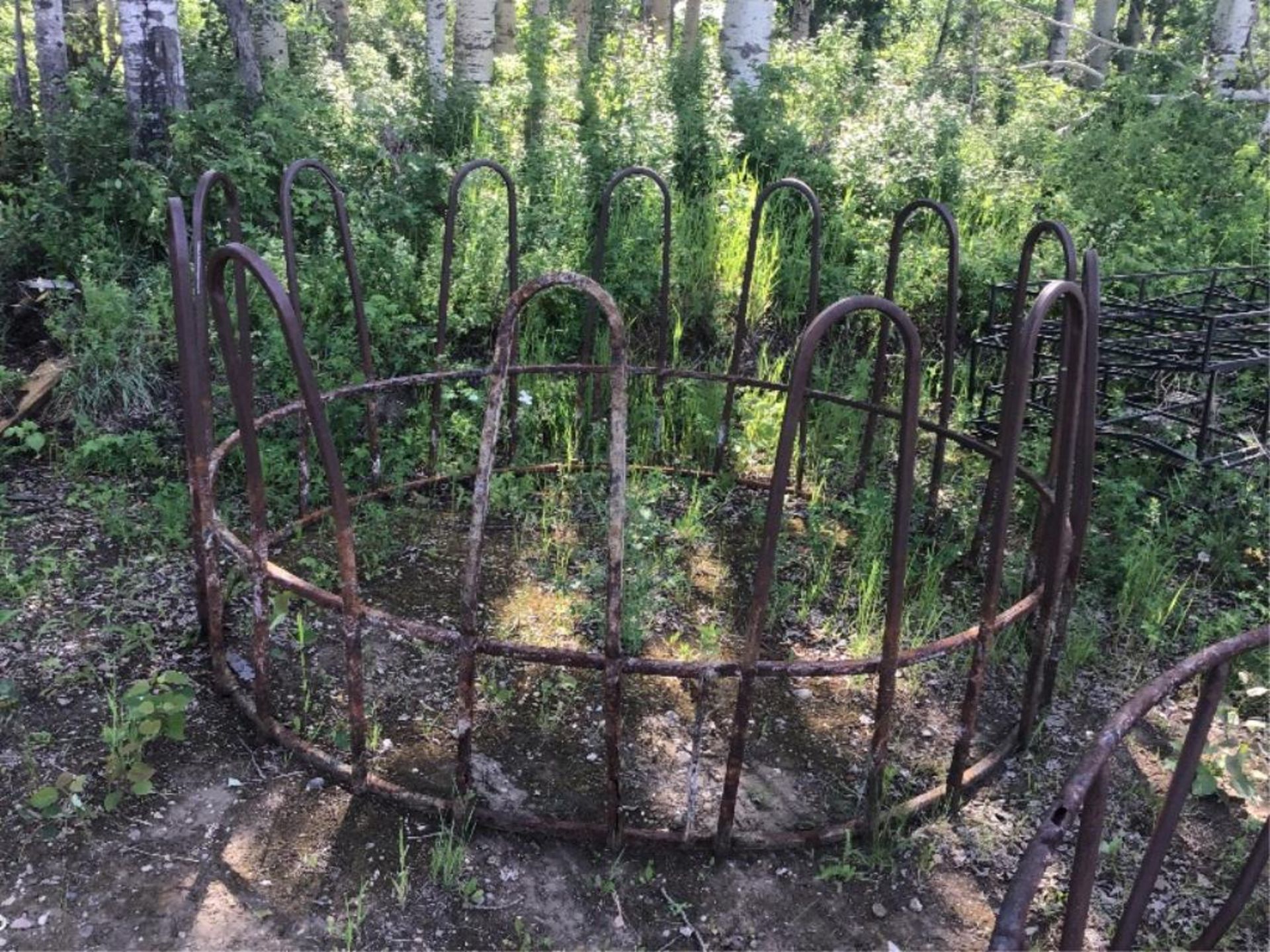 Round Bale Horse Feeder