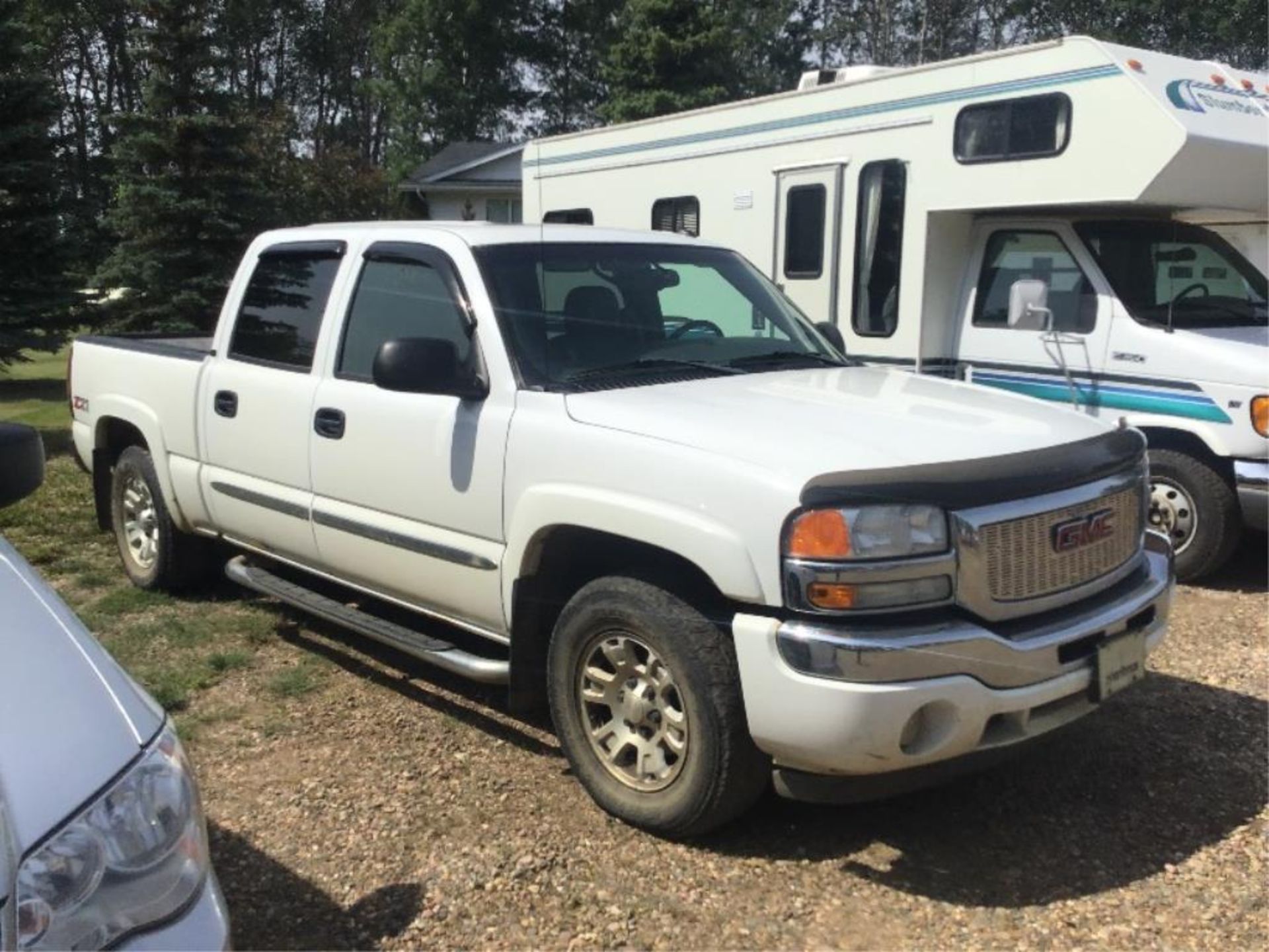 2005 GMC Crew Cab 4x4 Pickup VIN 2GTEK13T651387063 250177km, A/T, Dual Climate Control VIN