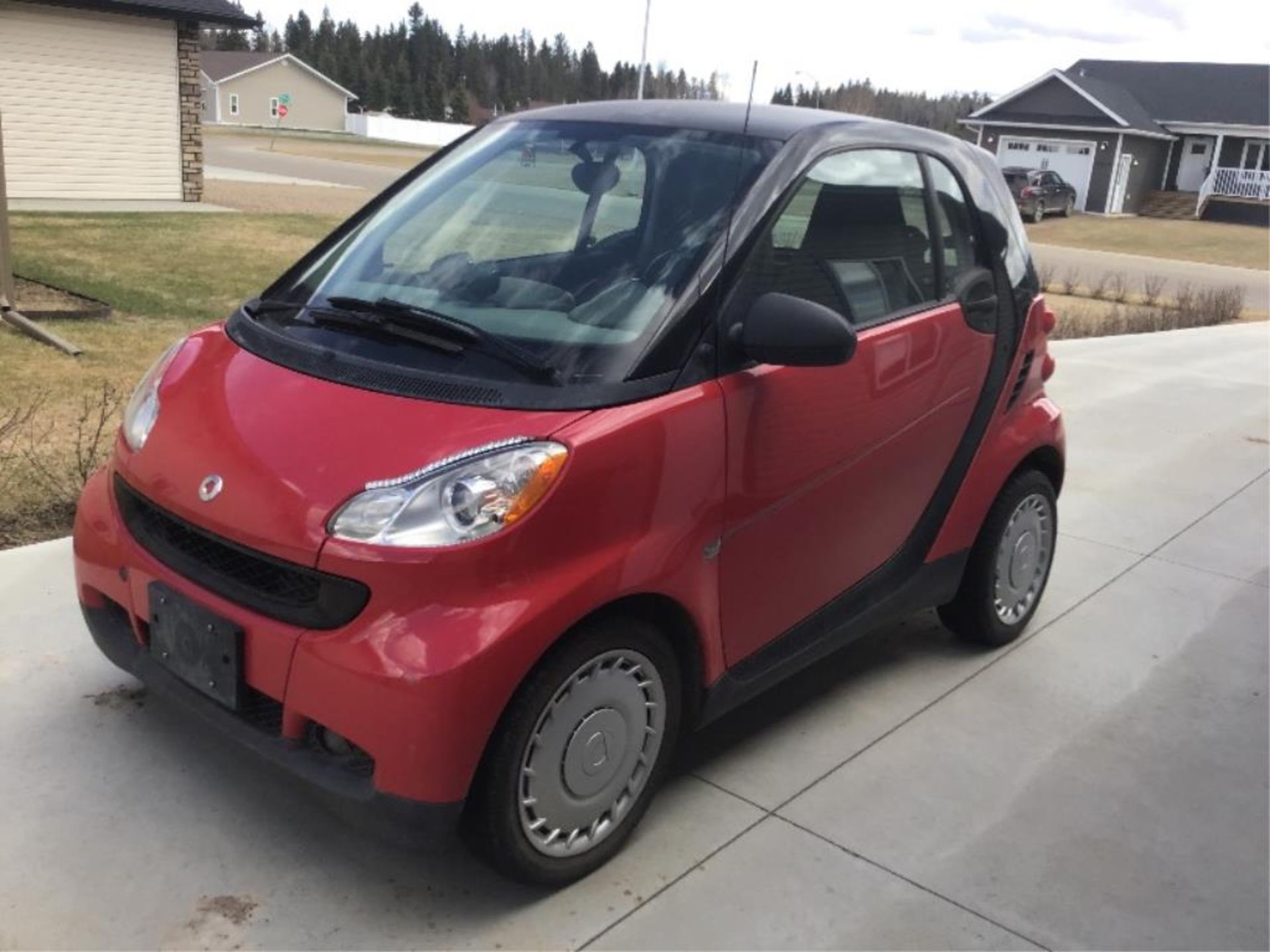 2010 Fortwo 2-Door Smart Car VIN WMEEJ3BA6AK408956 66,525km Auto Trans VIN WMEEJ3BA6AK408956 66,