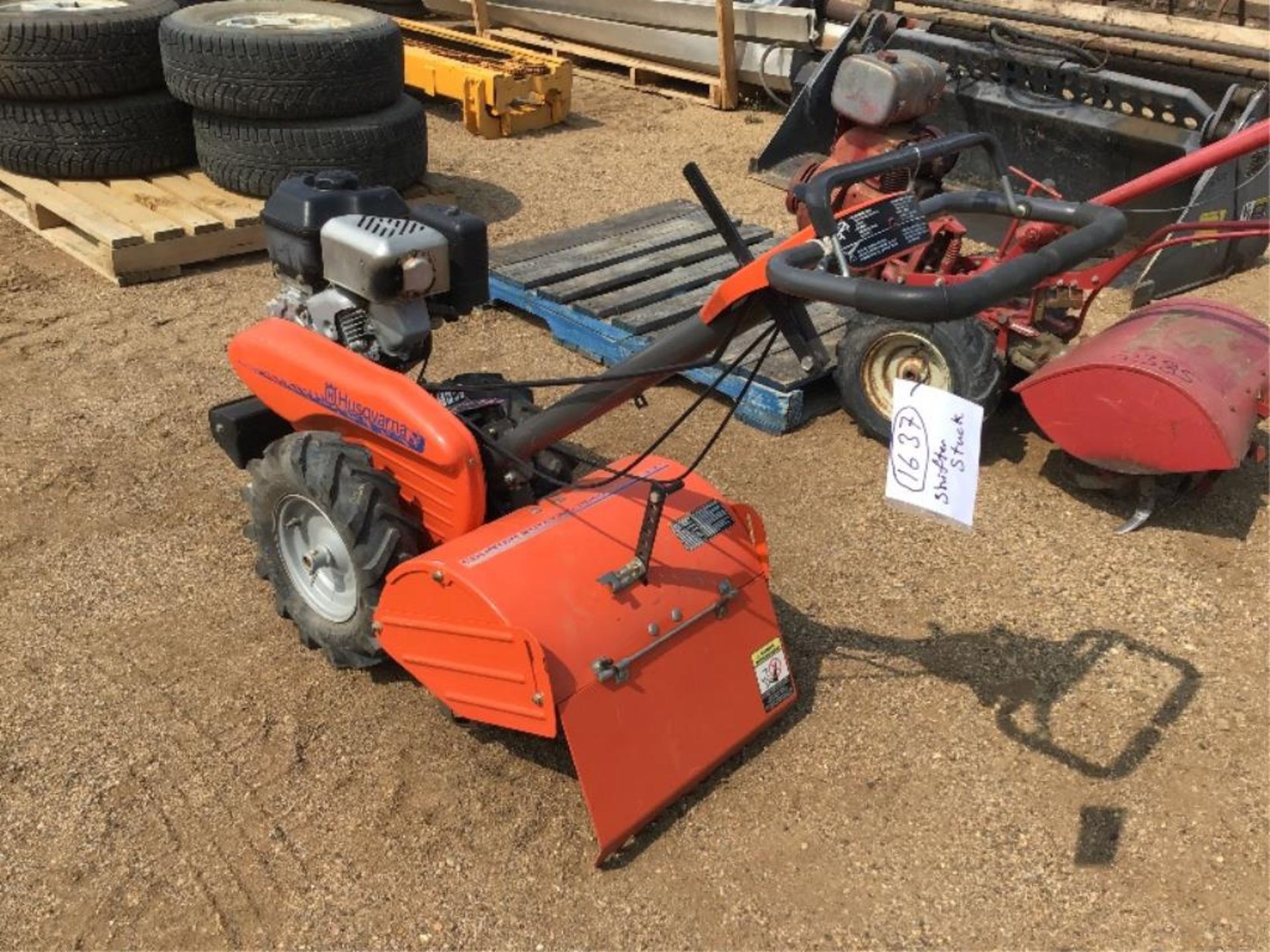 Husqvarna 17in Garden Tiller Counter Rotating Tines, Shifter Stuck