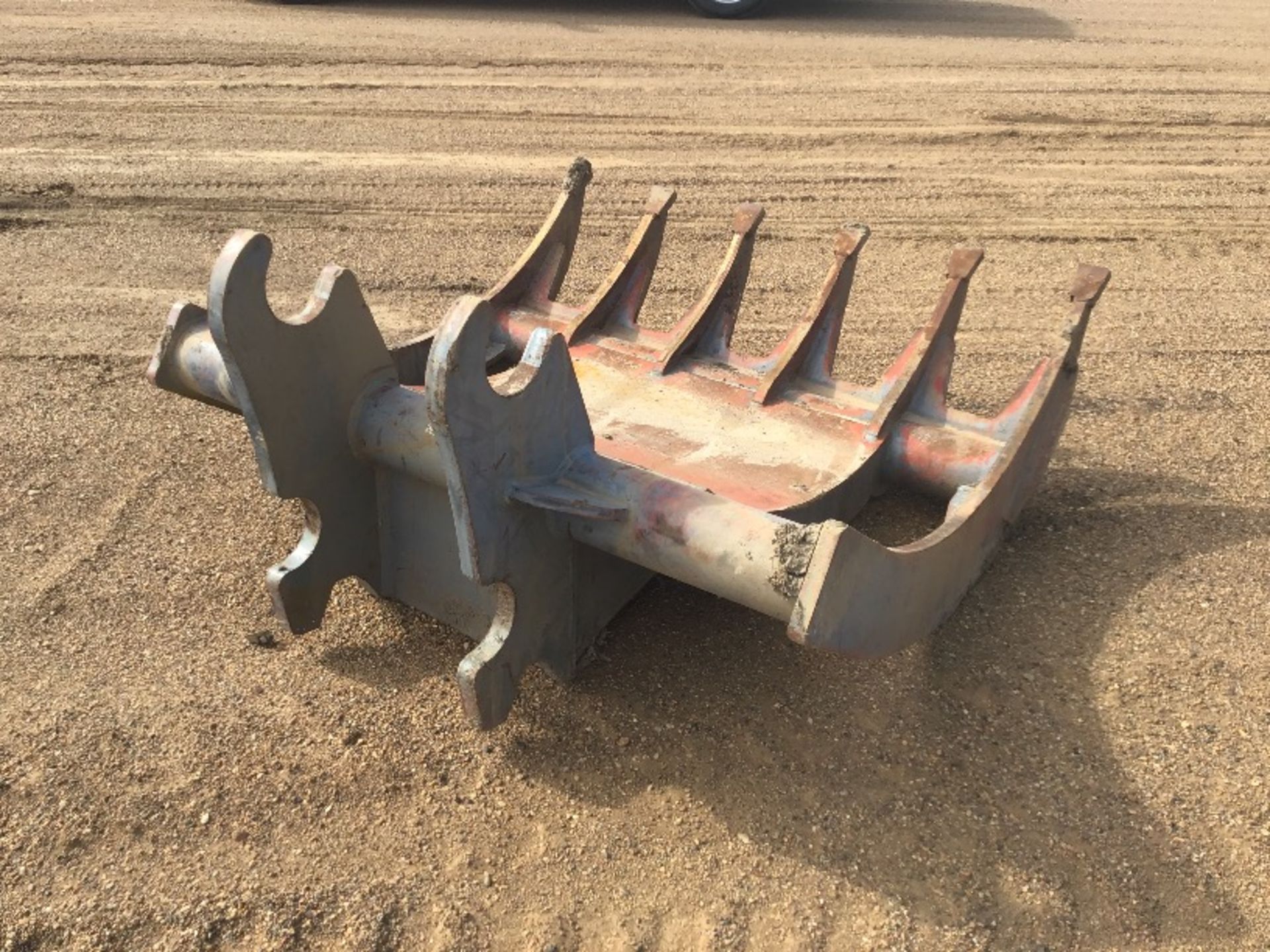 Quick Attach Rake to fit 200 Series Track Hoe - Image 2 of 3