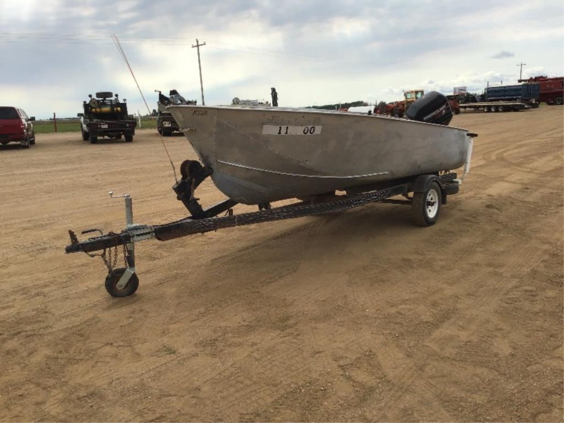 16Ft Aluminum Boat & Trailer w/50hp Mercury 4-Stroke Kicker VIN or Reg Not Available for Boat & - Image 3 of 11