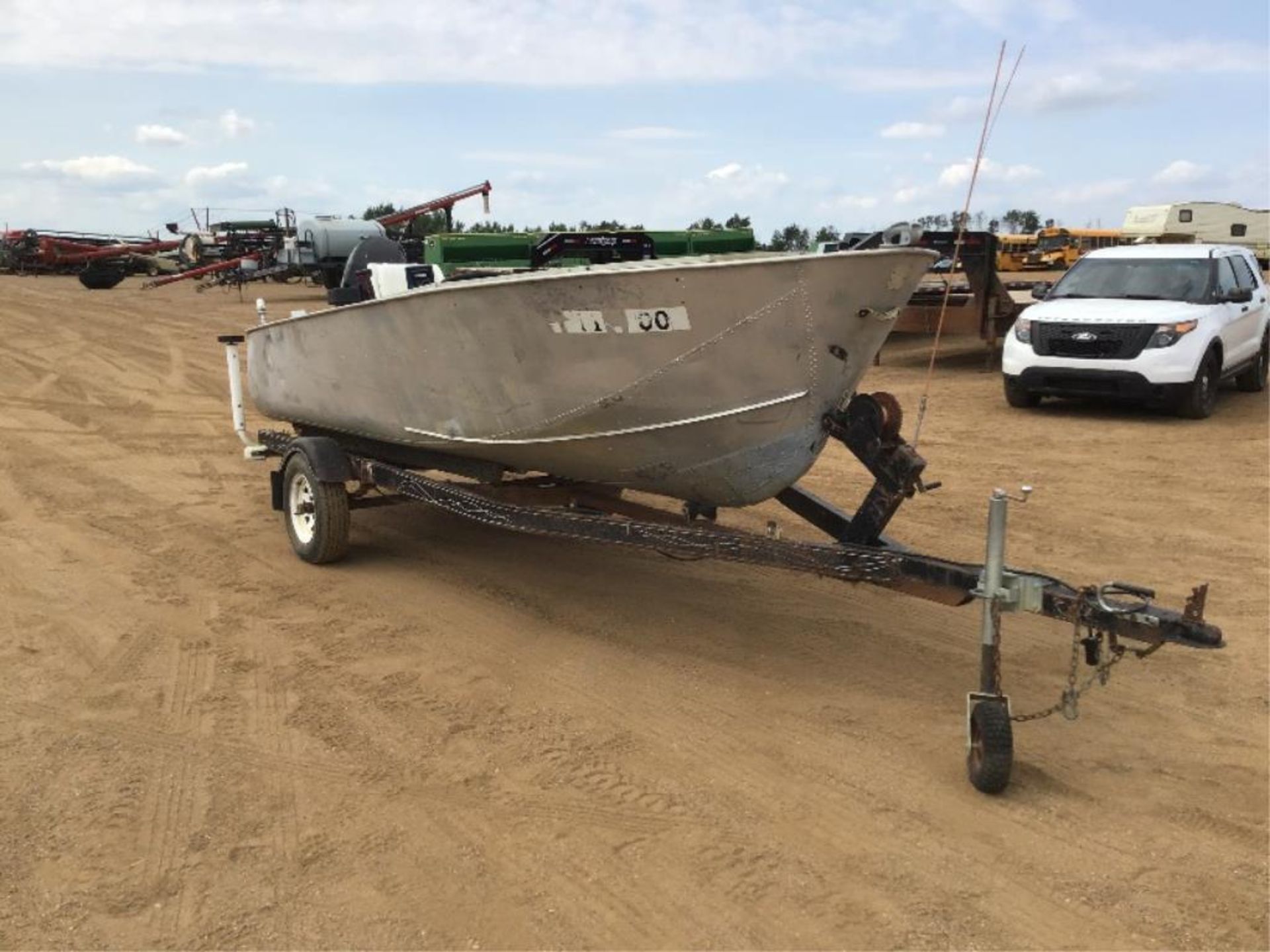 16Ft Aluminum Boat & Trailer w/50hp Mercury 4-Stroke Kicker VIN or Reg Not Available for Boat & - Image 4 of 11