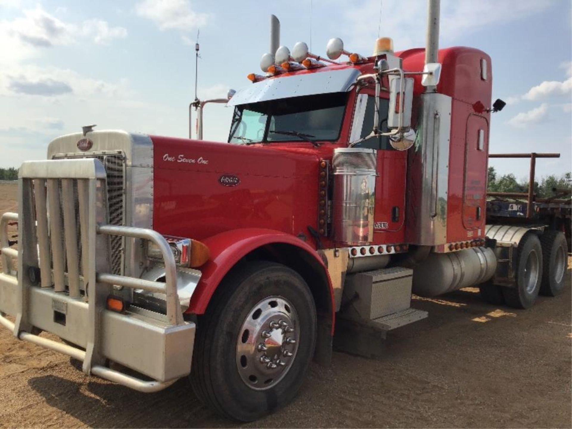 2006 Peterbilt T/A Truck Tractor VIN 1XP5DB0X26N895336 Magnum Moose Bumper, Cat Eng, 18spd Trans, - Image 2 of 33