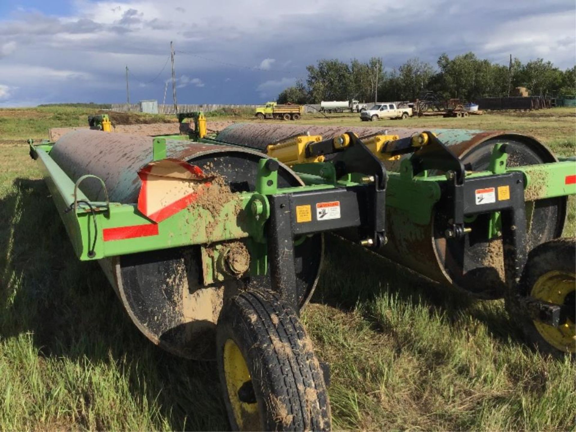 50Ft Mandako LR3442 Land Roller 3 Section roller w/ 42in drum, 3/4in thick s/n LR14-03-50-69-1 - Image 6 of 8