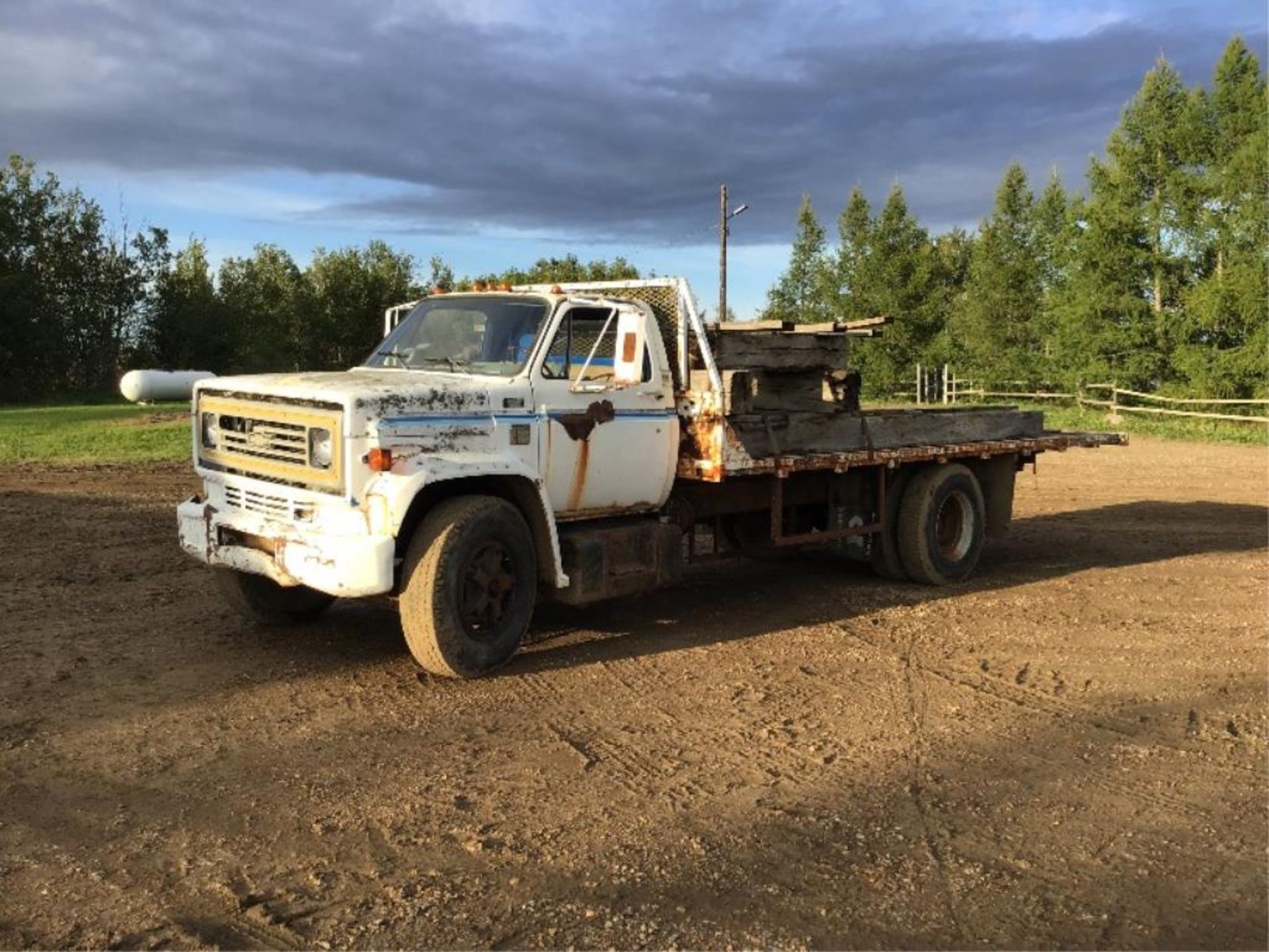 Chevy C65 S/A Dually Deck Truck (Parts Only) 20Ft Deck