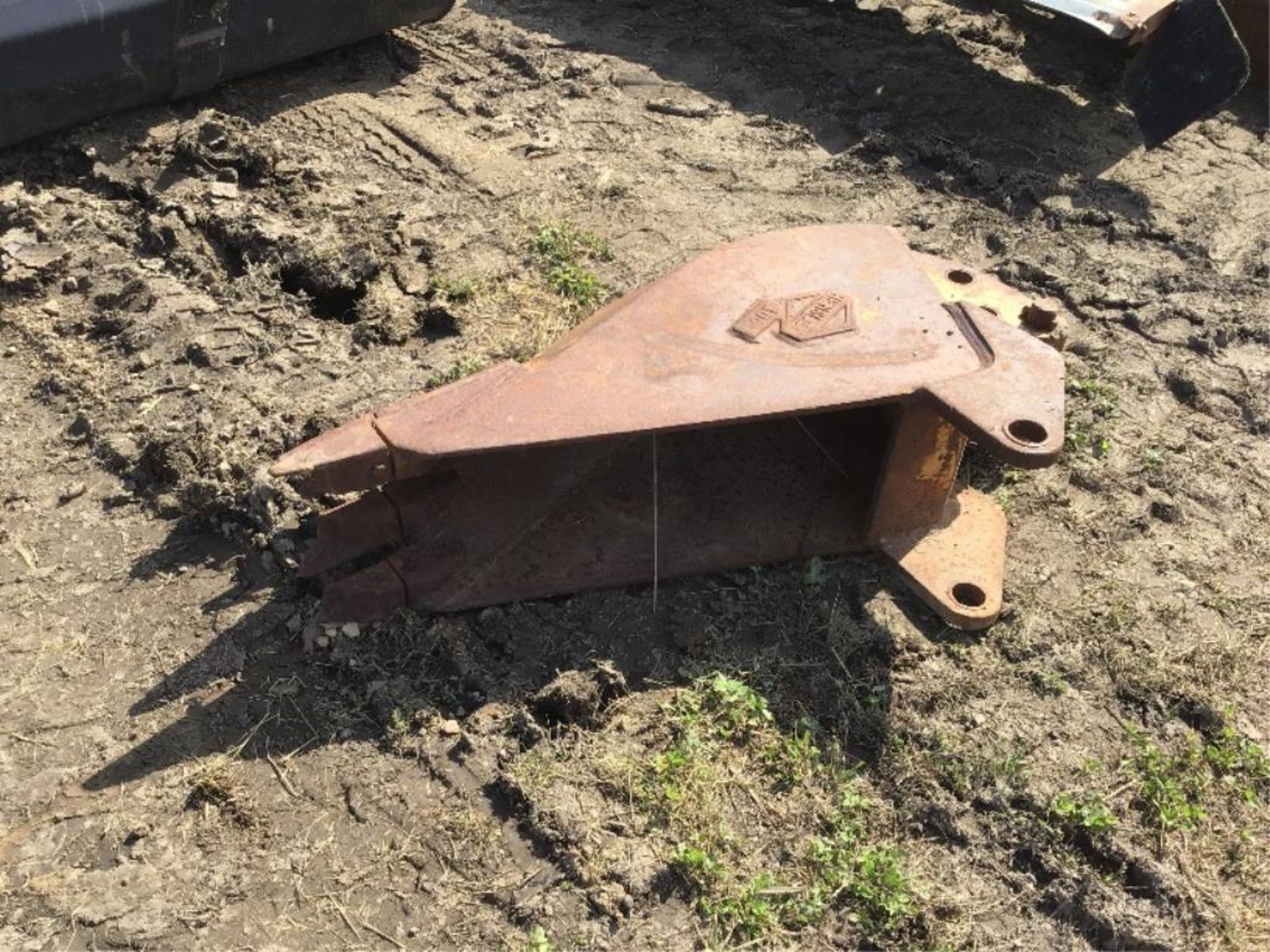 Frost Bucket to fit a 580 Case Backhoe