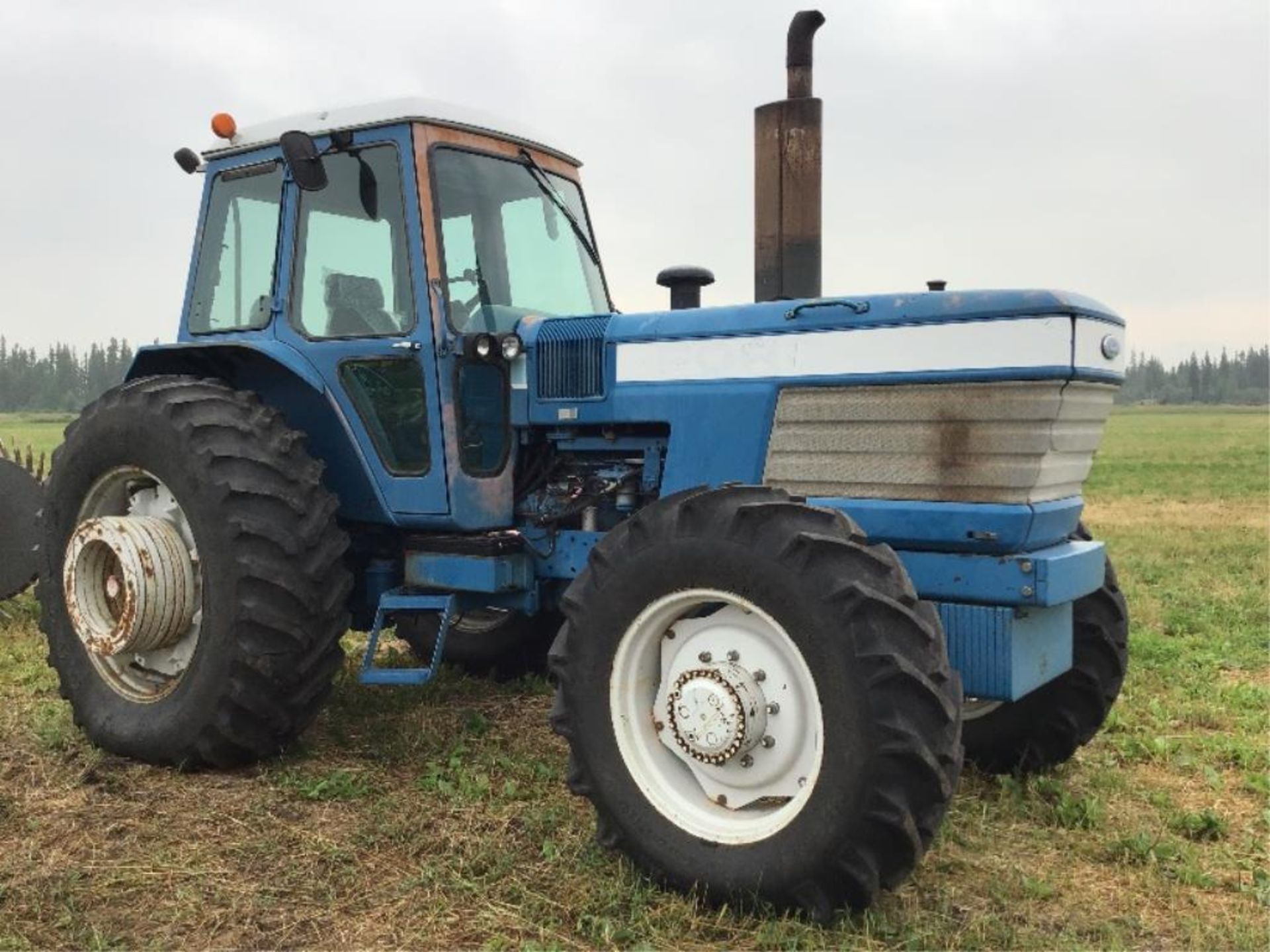 1983 Ford TW-35 MFWD Tractor Rear Wheel Weights, 190hp, 20.8R38 rr, 14.9-28fr, 3 hyd, 1000PTO, 5011h