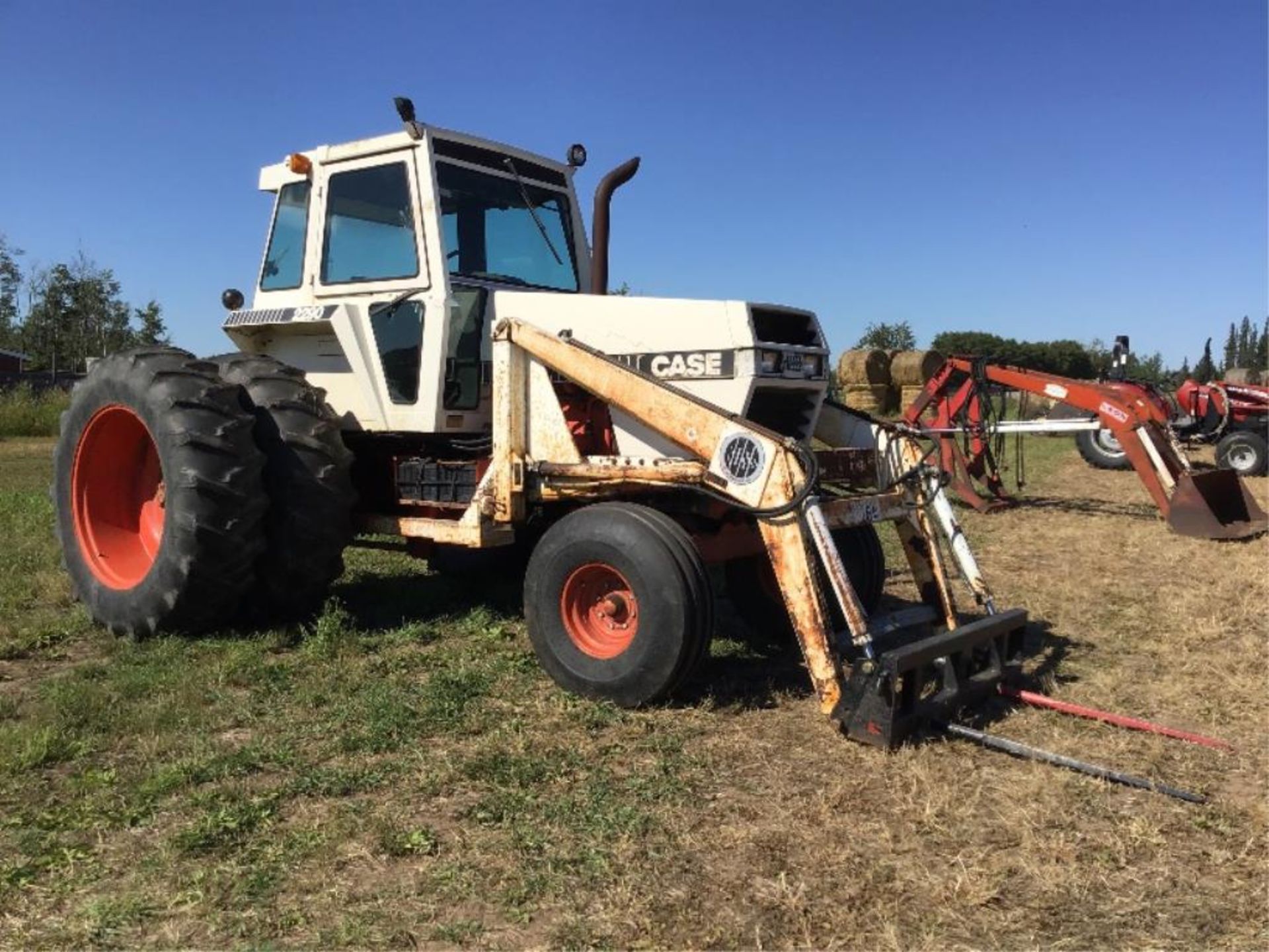 1982 Case 2290 2wd Tractor w/Boss FEL 18.4-38rr Duals, 2-rr Hyd, 8042hrs, 12spd Partial Powershift T - Image 12 of 12