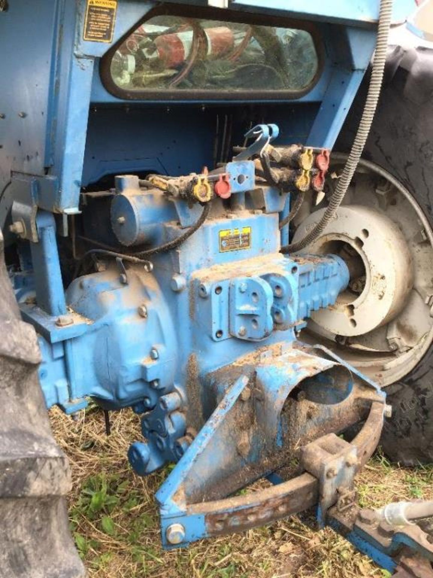 1983 Ford TW-35 MFWD Tractor Rear Wheel Weights, 190hp, 20.8R38 rr, 14.9-28fr, 3 hyd, 1000PTO, 5011h - Image 6 of 16