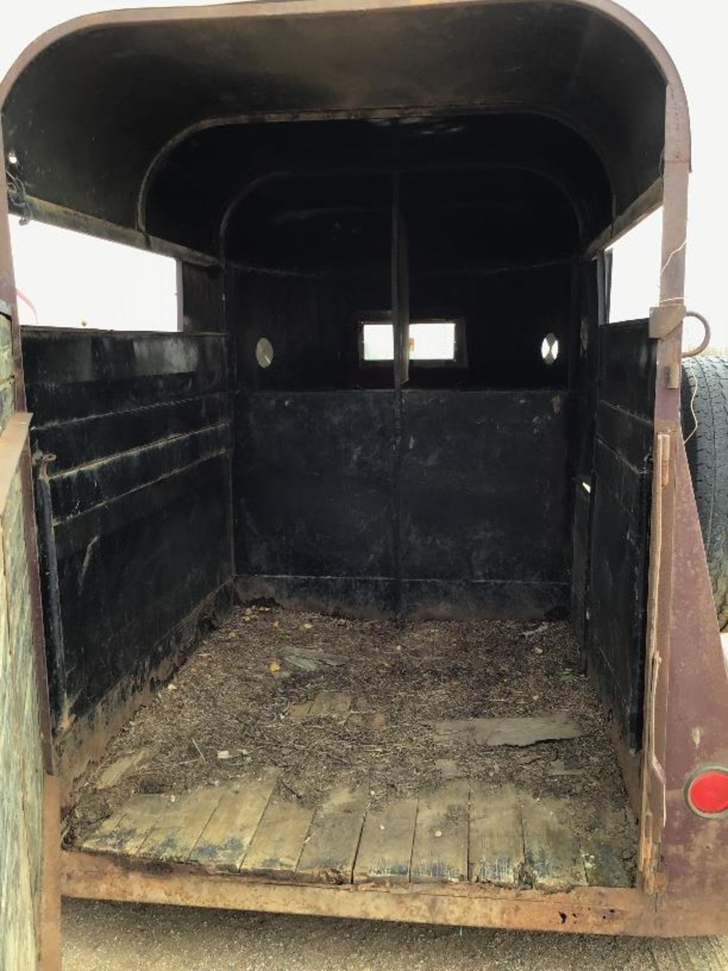 1982 Hickory King T/A Utility Trailer VIN 398574 The new 7-Wire plugin needs rewiring. - Image 8 of 8