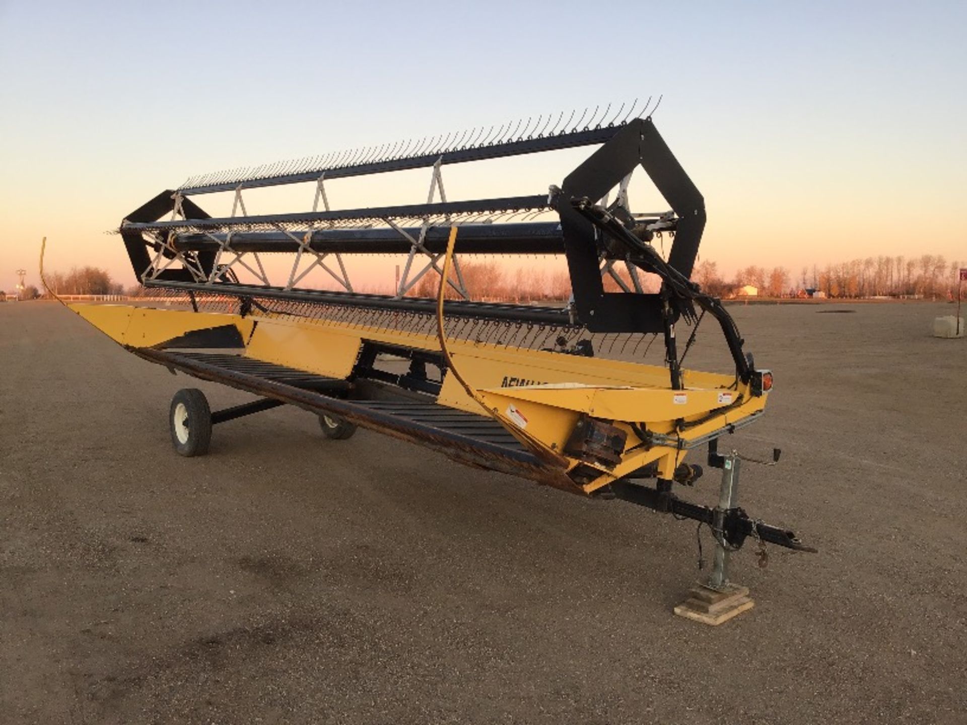 2004 25Ft New Holland 994 STR Cut Header