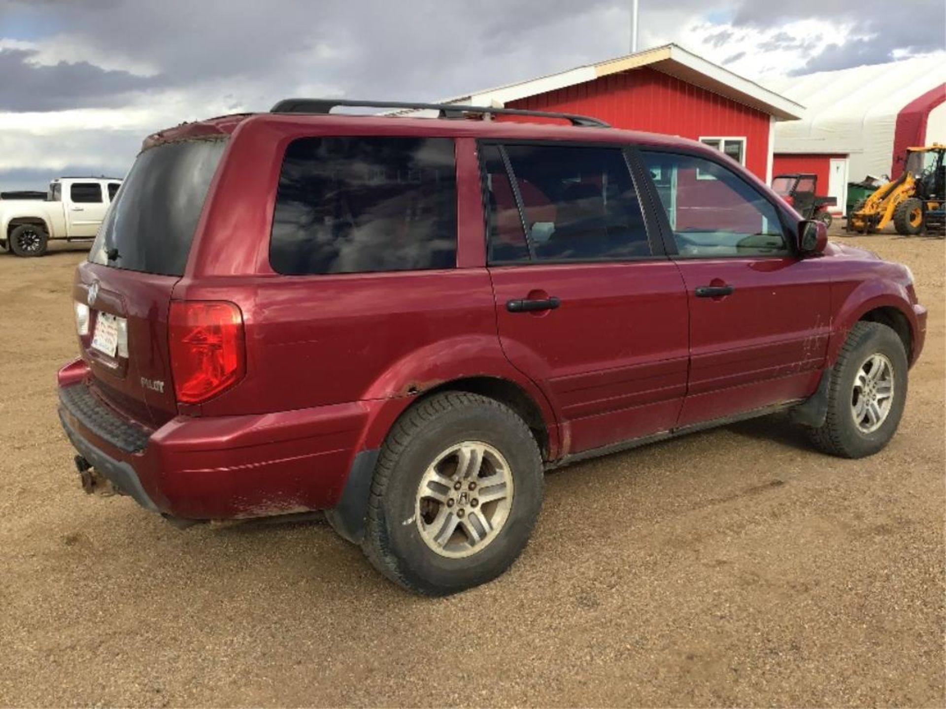 2003 Honda Pilot 4x4 SUV VIN 2HKYF18573H000088 3.5L Vtec Eng, A/T, 377,491km, 8-pass, Leather Int - Image 3 of 12