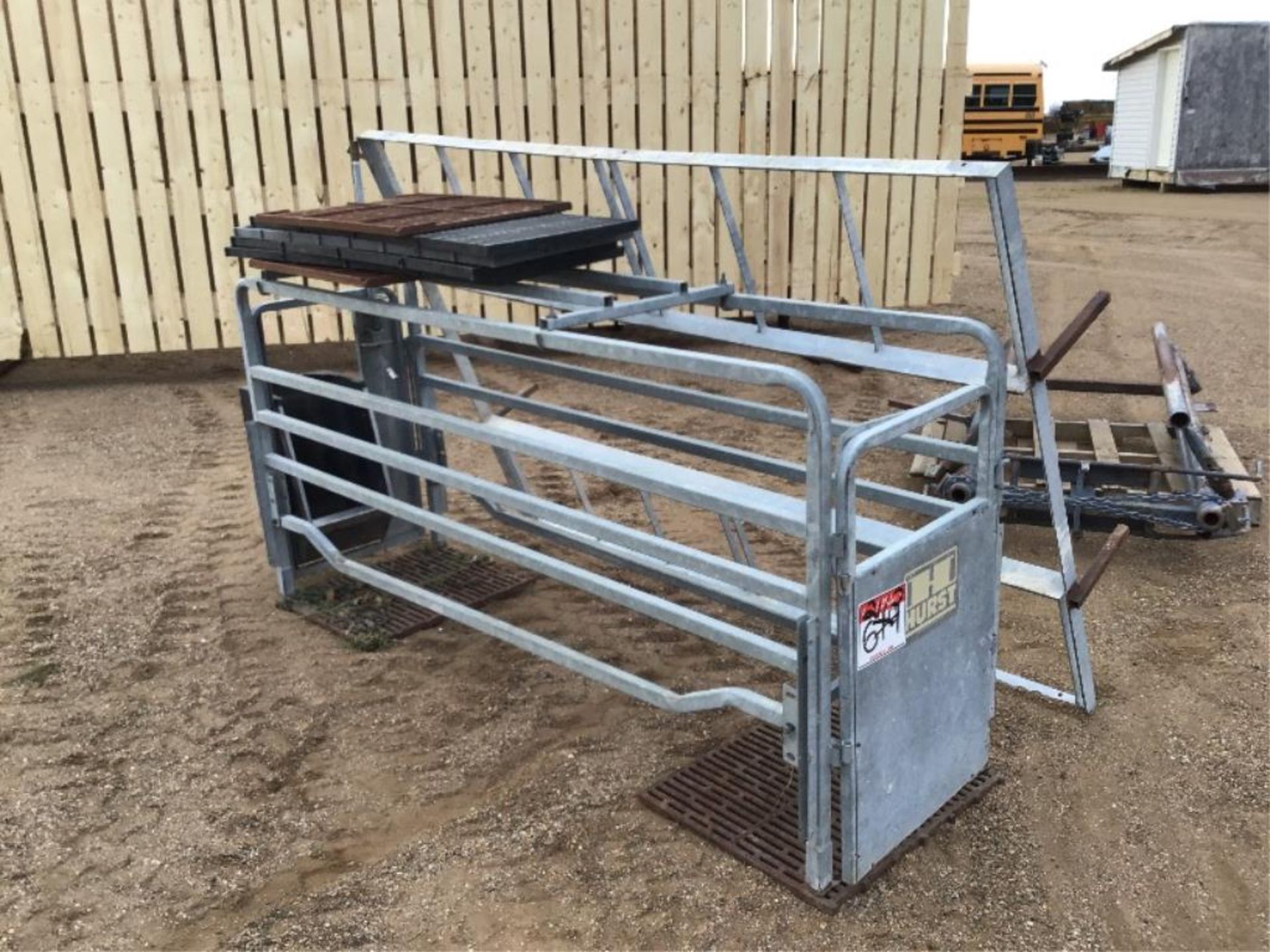 Hog Farrowing Crate