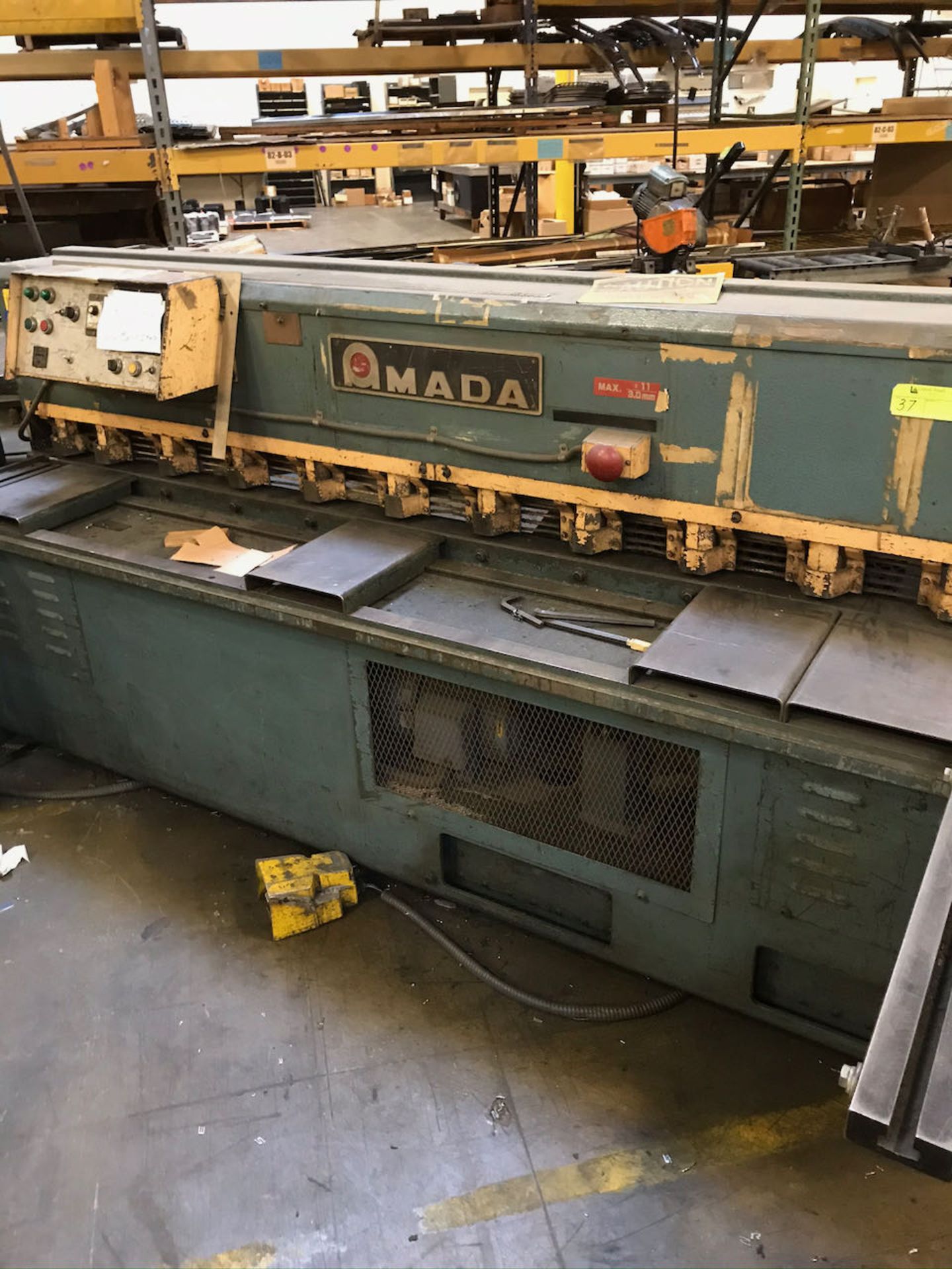 Amada S-2532 Shear