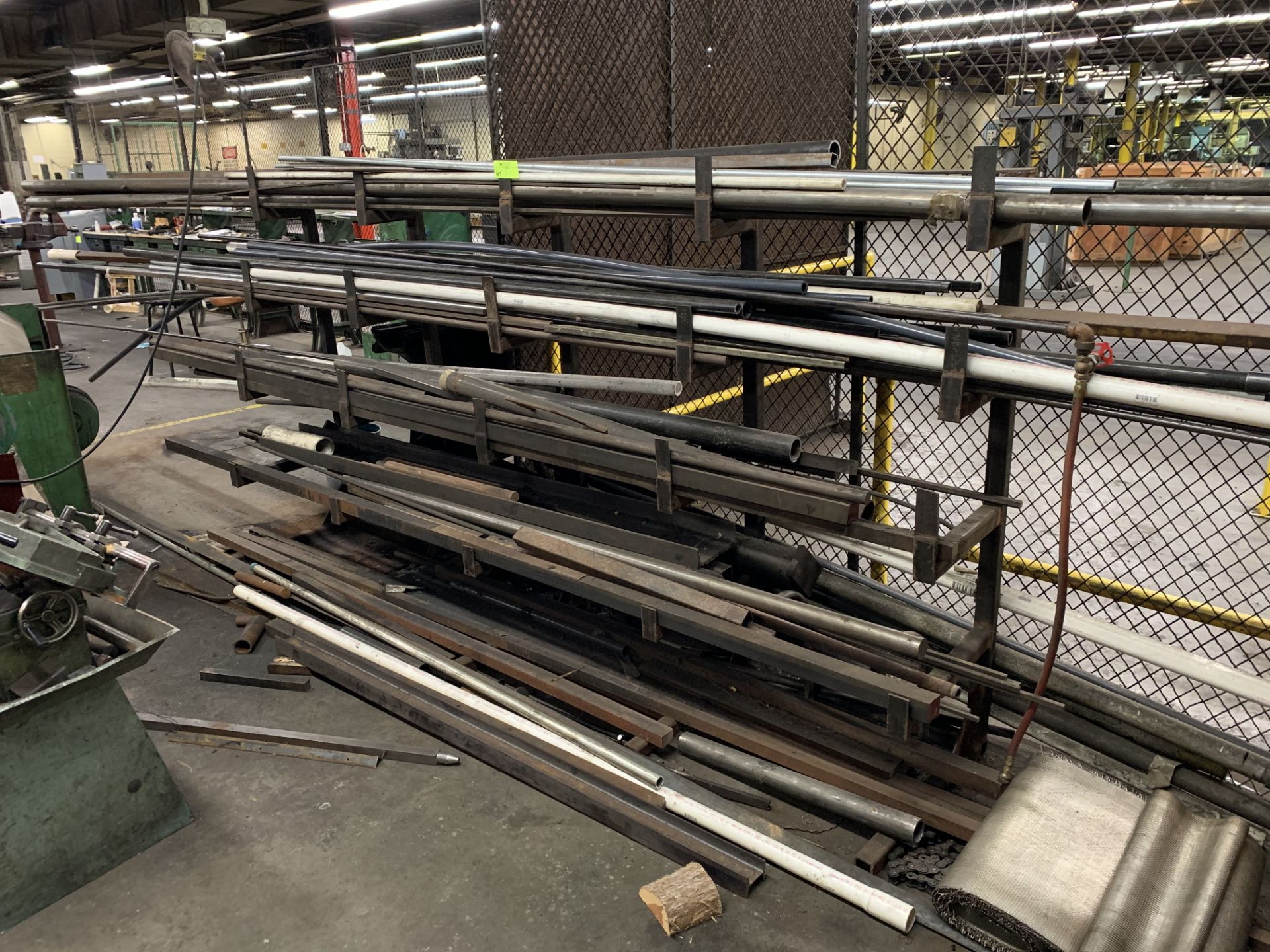 Pipe Rack w/ pipe